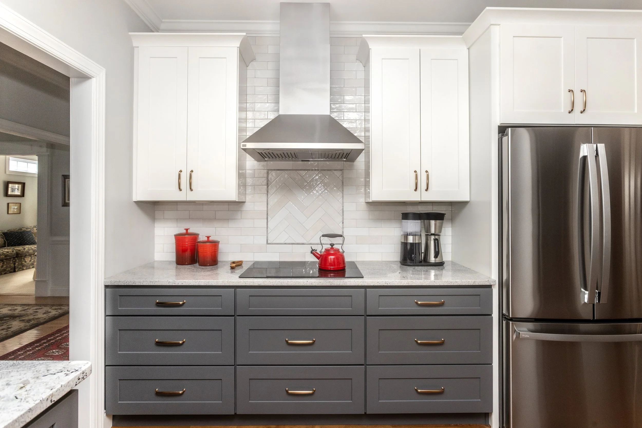 custom-vs-prefabricated-cabinets-greenville-sc-12.jpg