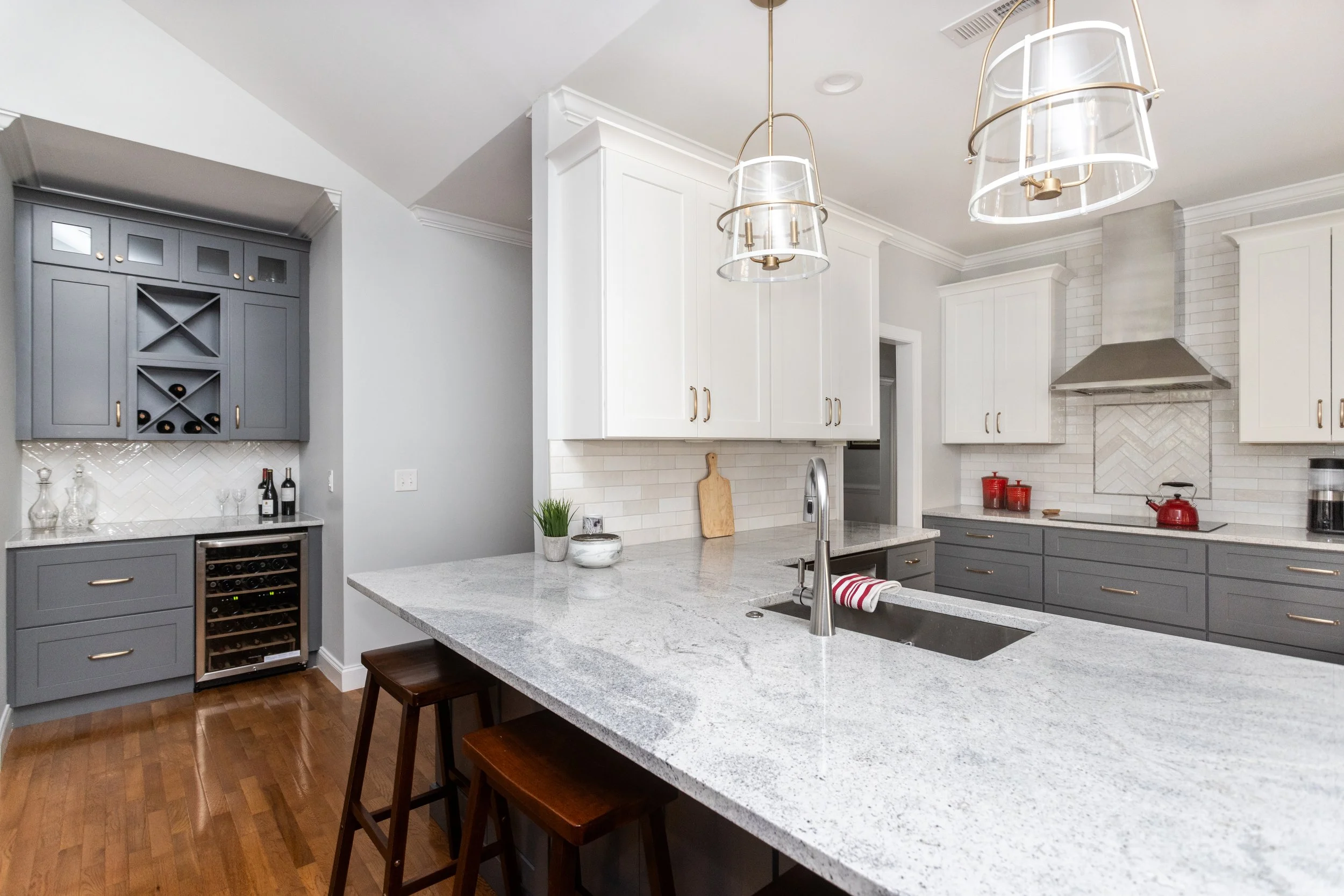 custom-vs-prefabricated-cabinets-greenville-sc-18.jpg