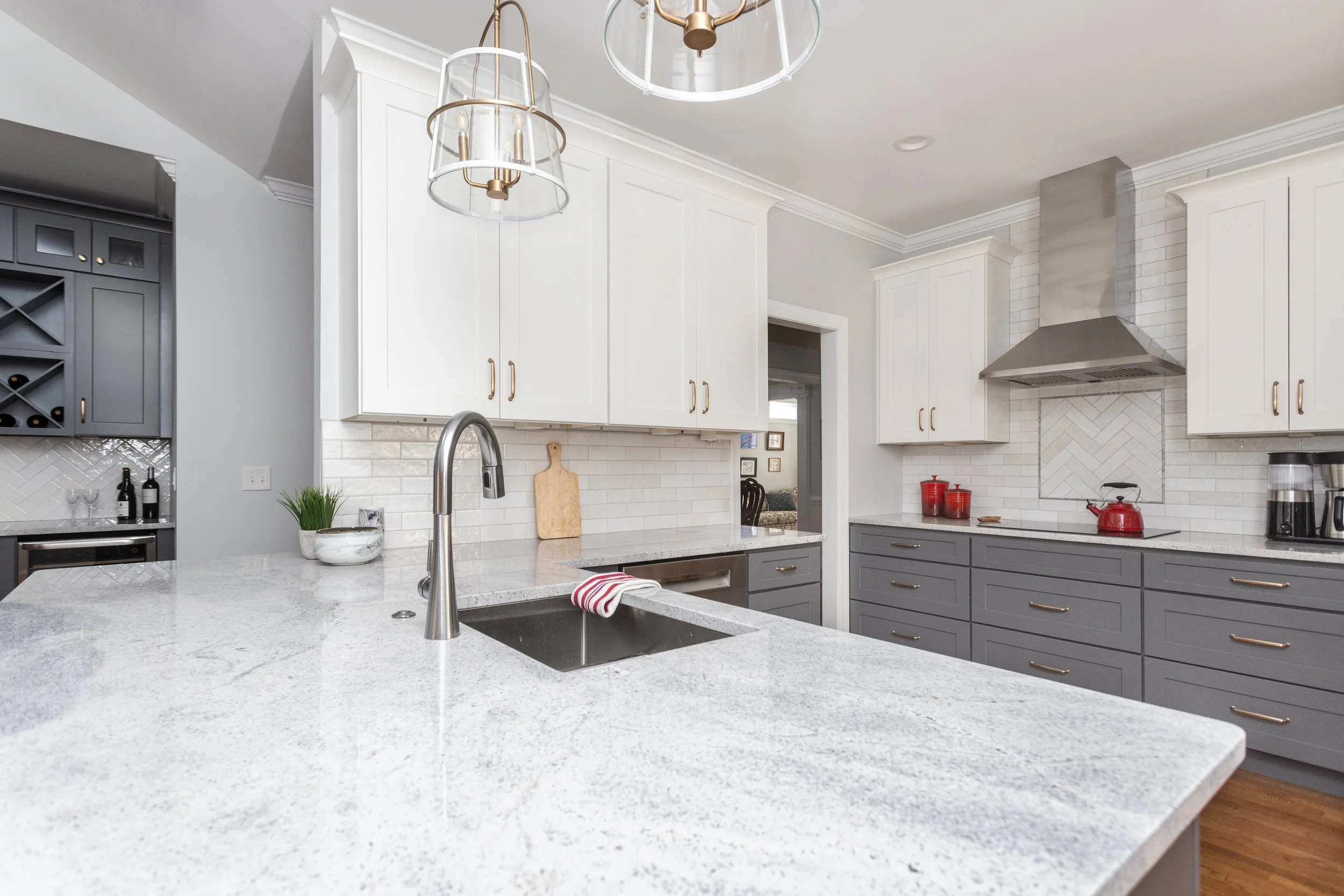 custom-vs-prefabricated-cabinets-greenville-sc-22.jpg