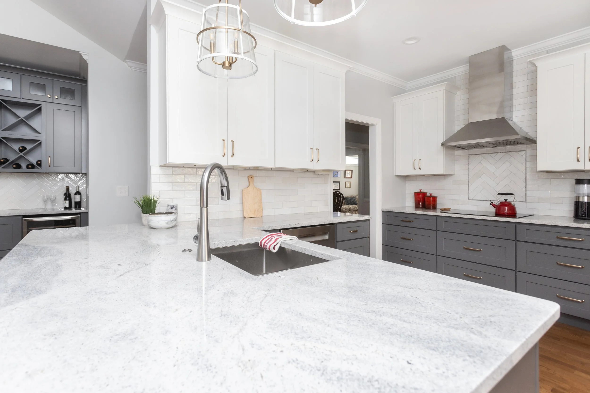 custom-vs-prefabricated-cabinets-greenville-sc-23.jpg