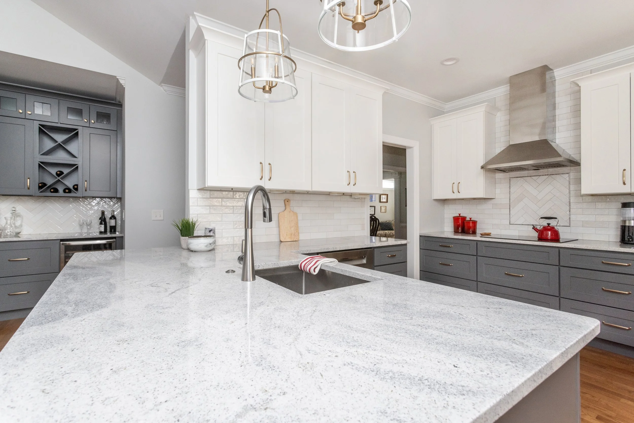 custom-vs-prefabricated-cabinets-greenville-sc-24.jpg