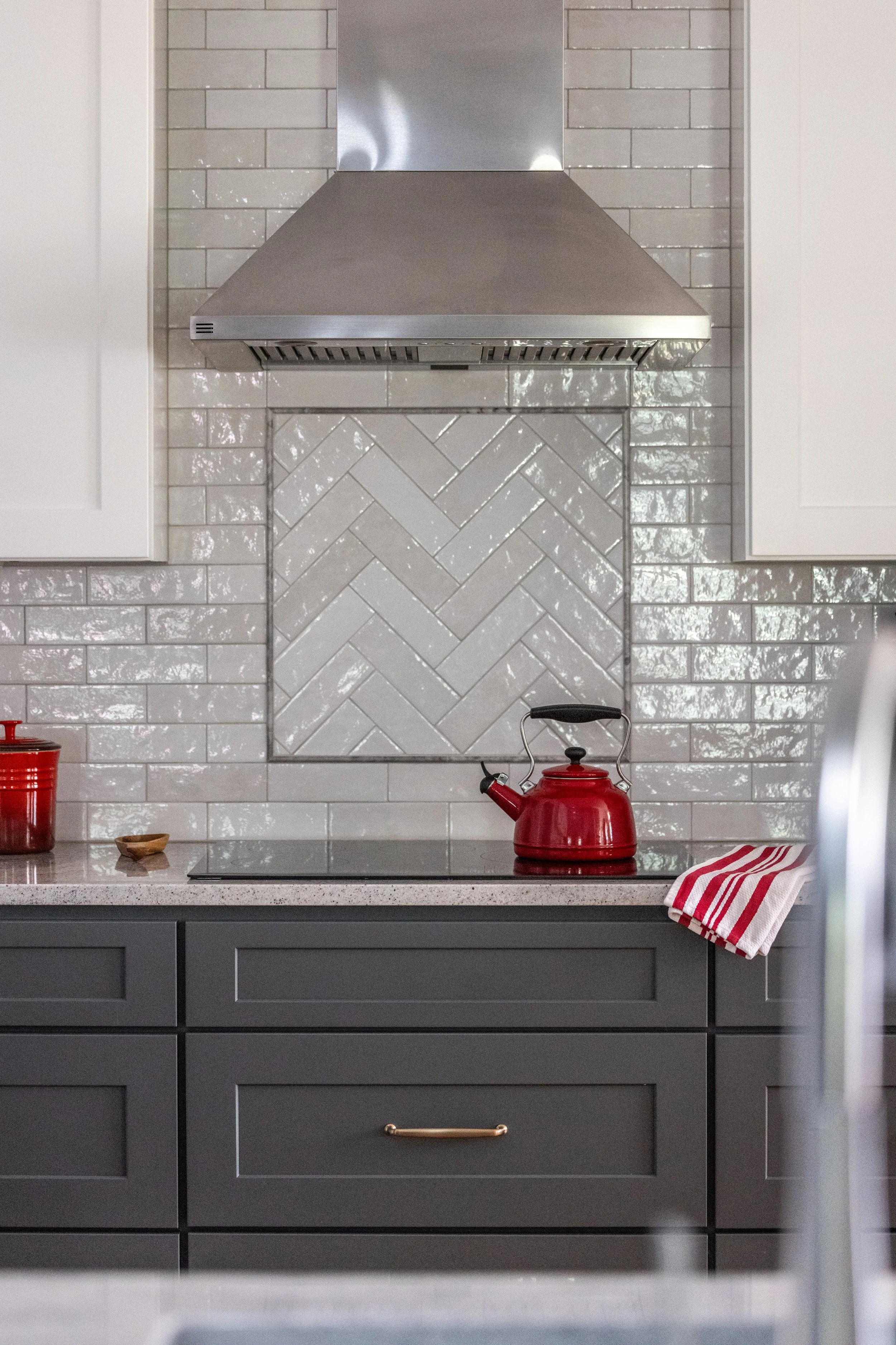 custom-vs-prefabricated-cabinets-greenville-sc-32.jpg