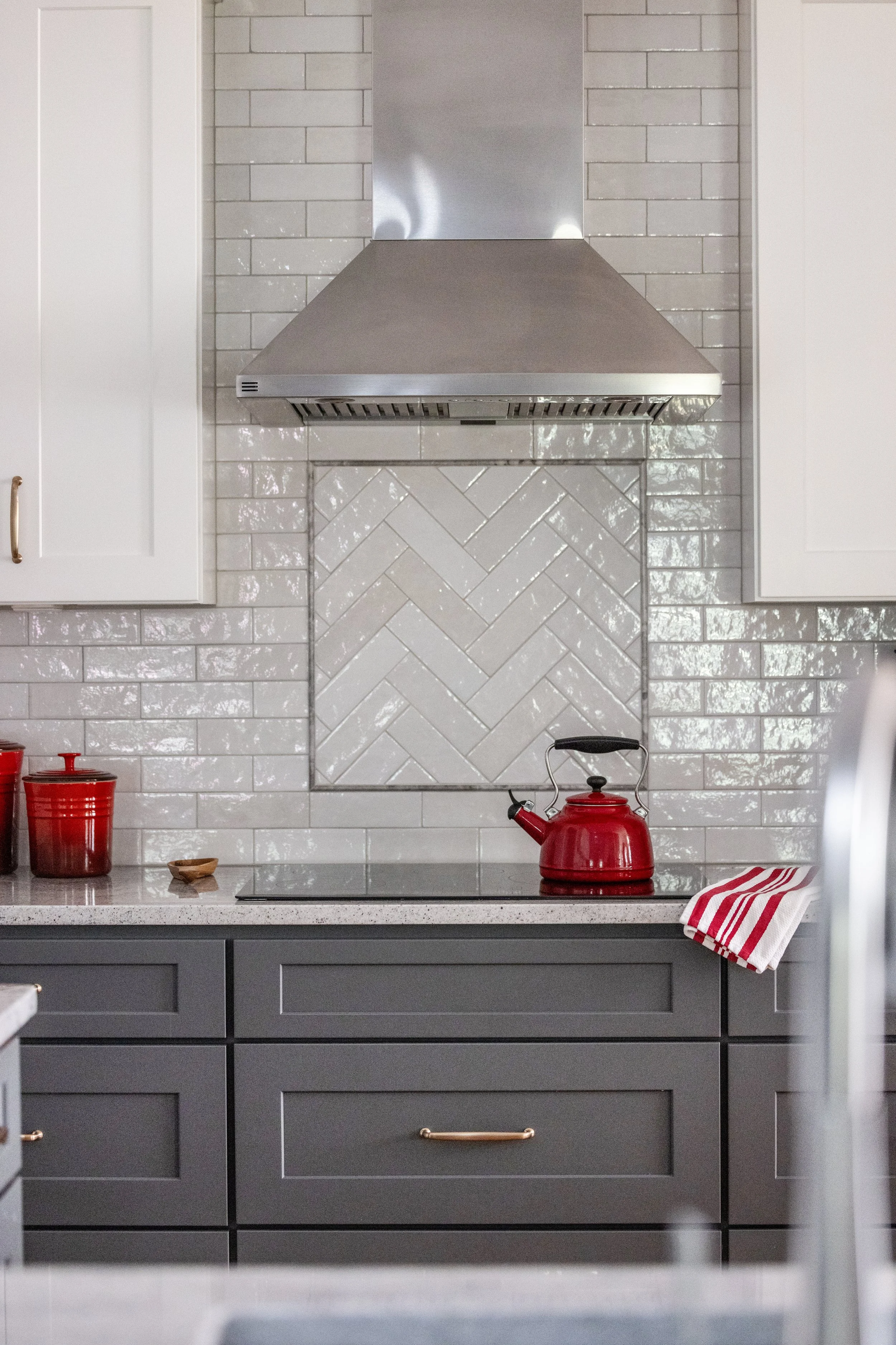 custom-vs-prefabricated-cabinets-greenville-sc-33.jpg