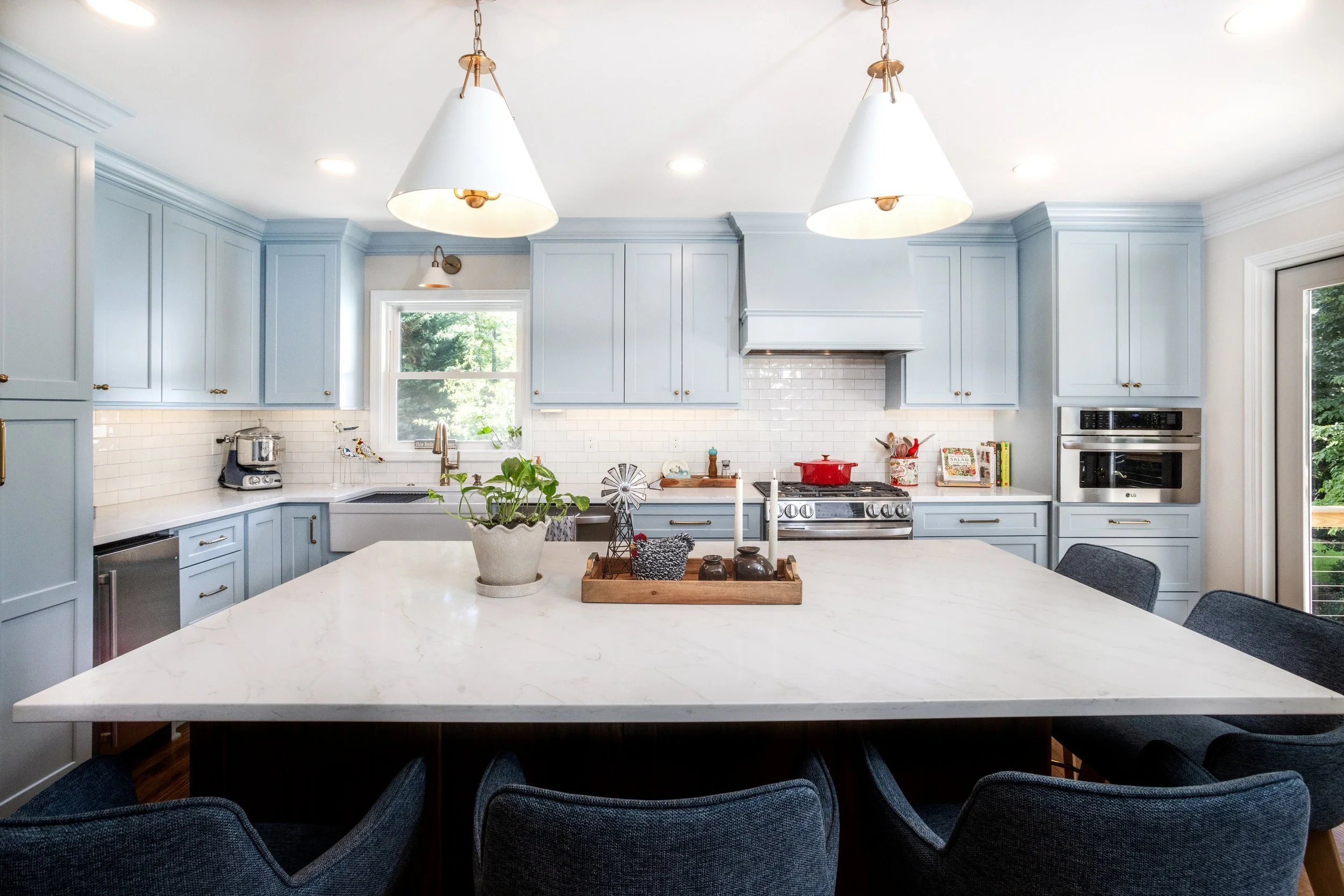 Timeless Lakefront Design Kitchen Remodel in Lake Keowee, SC by Ashmore Builders, Inc project photo 2