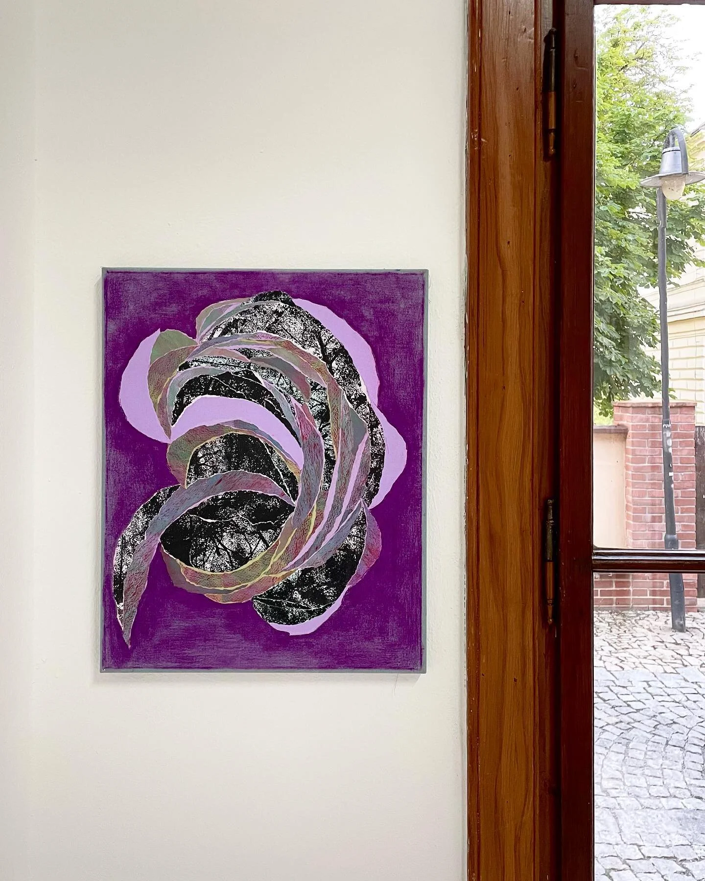 New collage, part of the show First Cut Is the Deepest at @okraje_ 
50x40cm
2022
.
.
.
.
.
.
.
#okraje#newshow#art#contemporaryart#collage#painting#abstract#abstractpainting