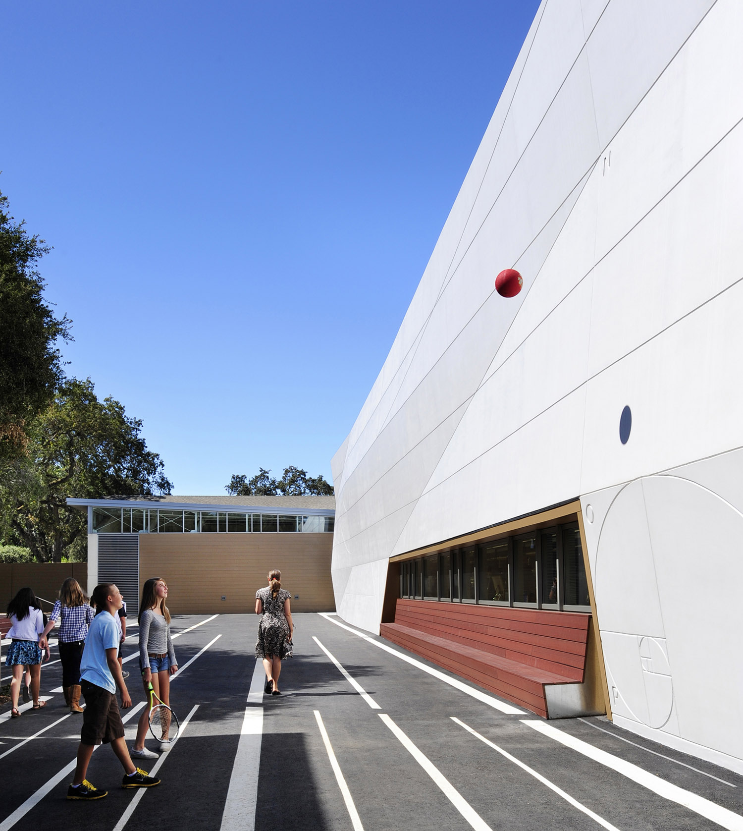 mac-ballwall-3.jpg