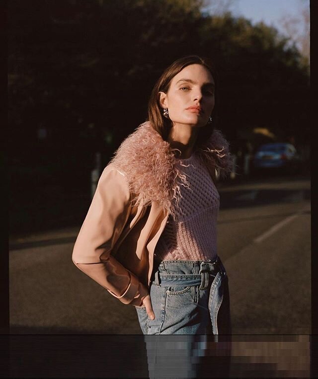 TOPSHOP 🤍
New @topshop campaign 
@laurenluxenberg 
@oliviapringle
@beckywallace
Makeup &amp; Hair #louisacopperwaitemakeup