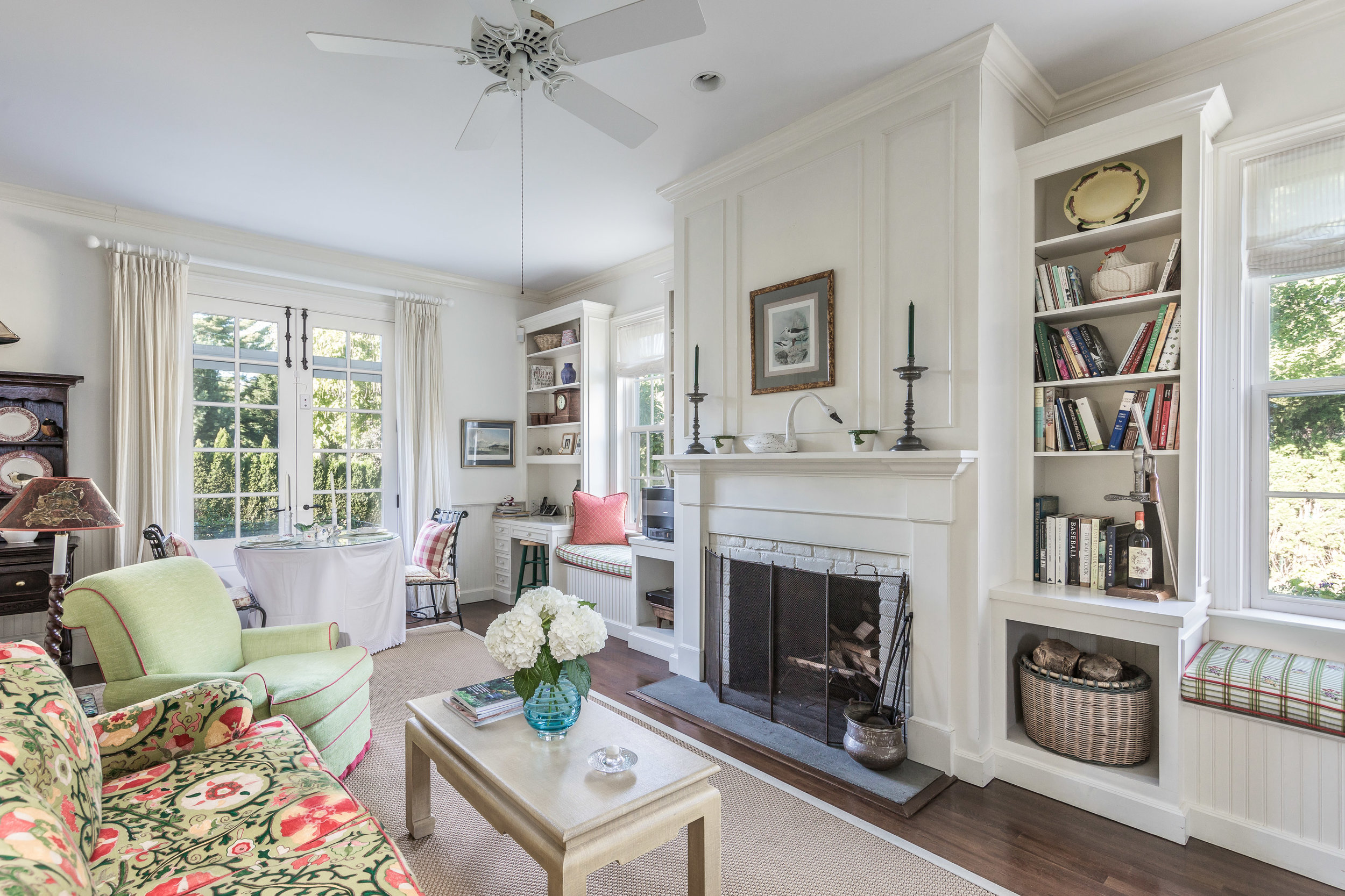 17 Suffolk st_ Sag Harbor interiors-9.jpg