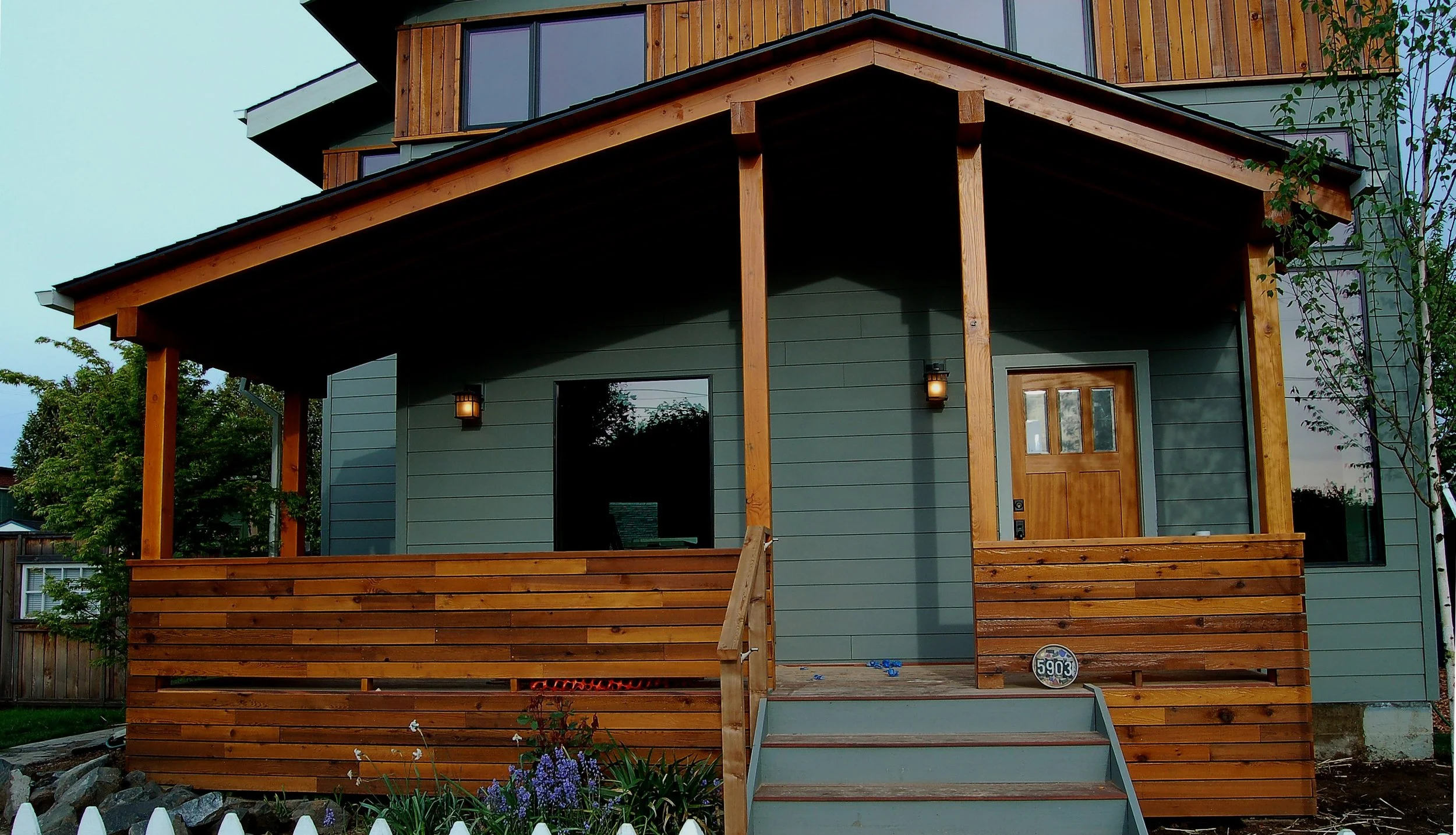   Designed by  Circulation 