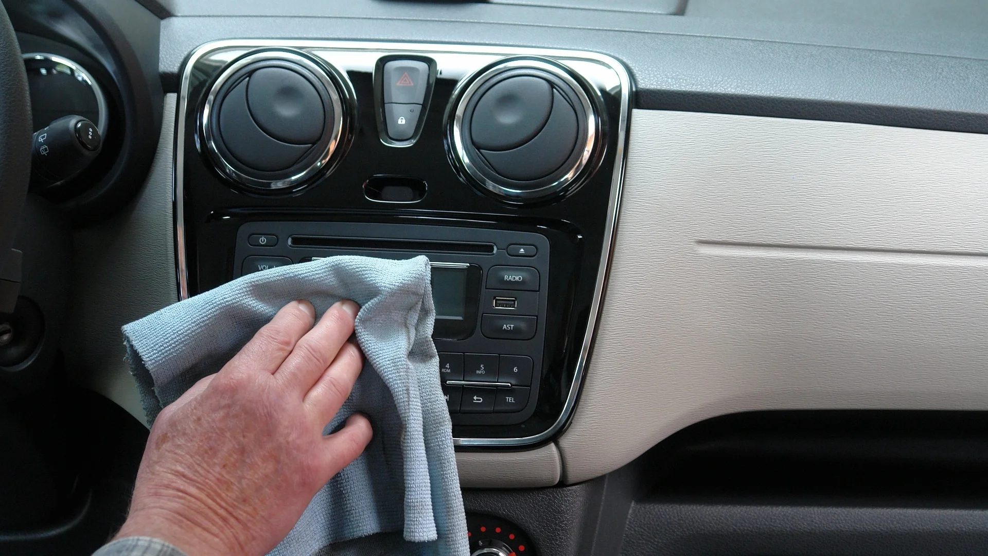 How to keep your car clean.