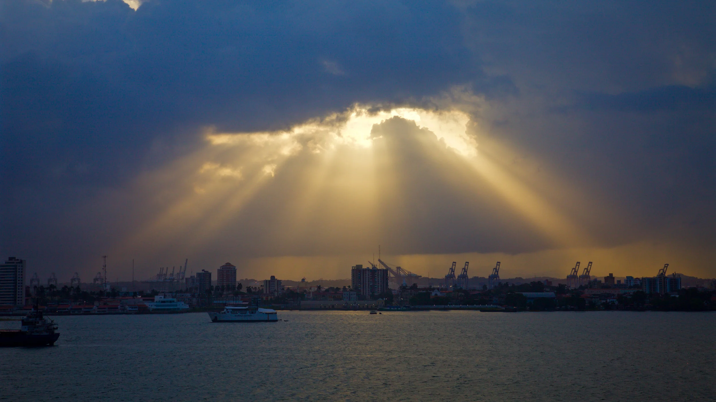 WC2015_Panama Canal_Morning_02-2.jpg