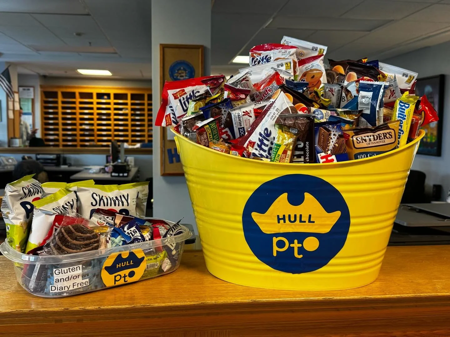 Teacher Appreciation Week is off to a great start!

The PTO dropped off some well-deserved goodies to our amazing teachers and staff at Jacobs School and Hull High School this morning 💙💛

A huge thank you to Caryn O&rsquo;Connor for organizing and 