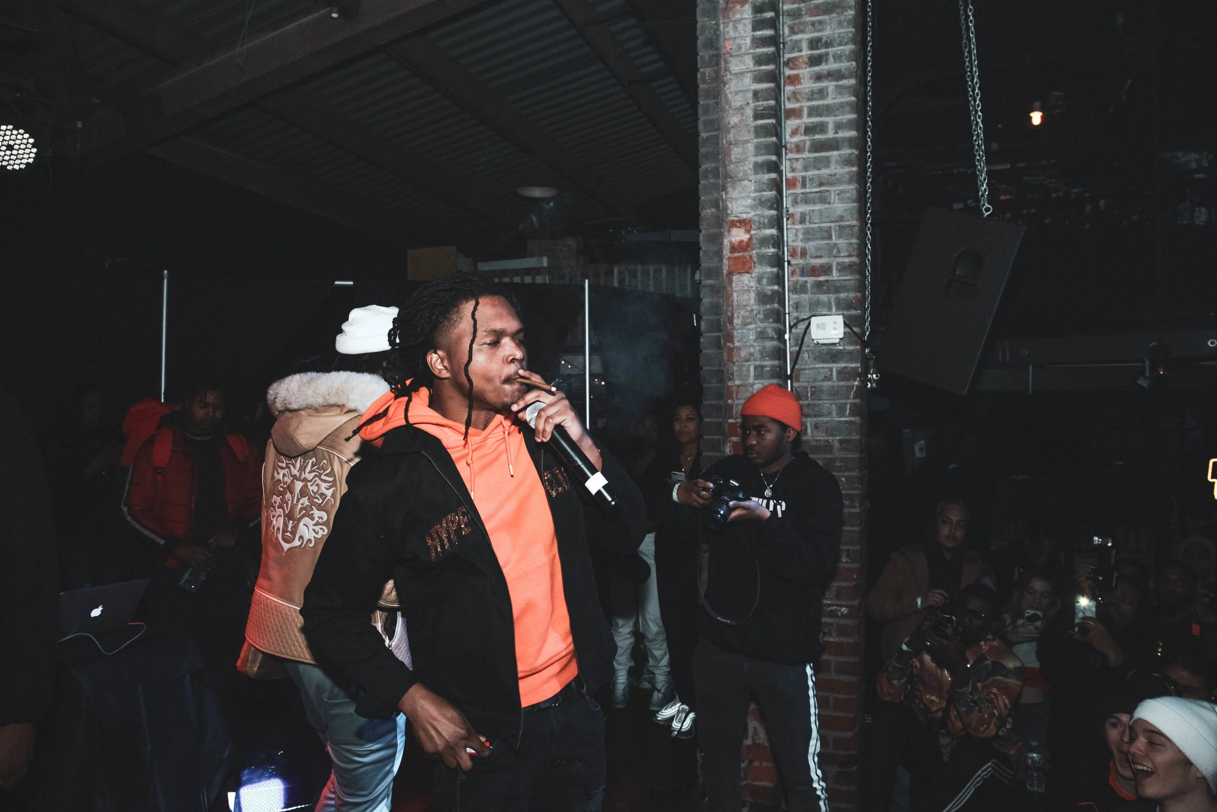 NUDY1.jpg