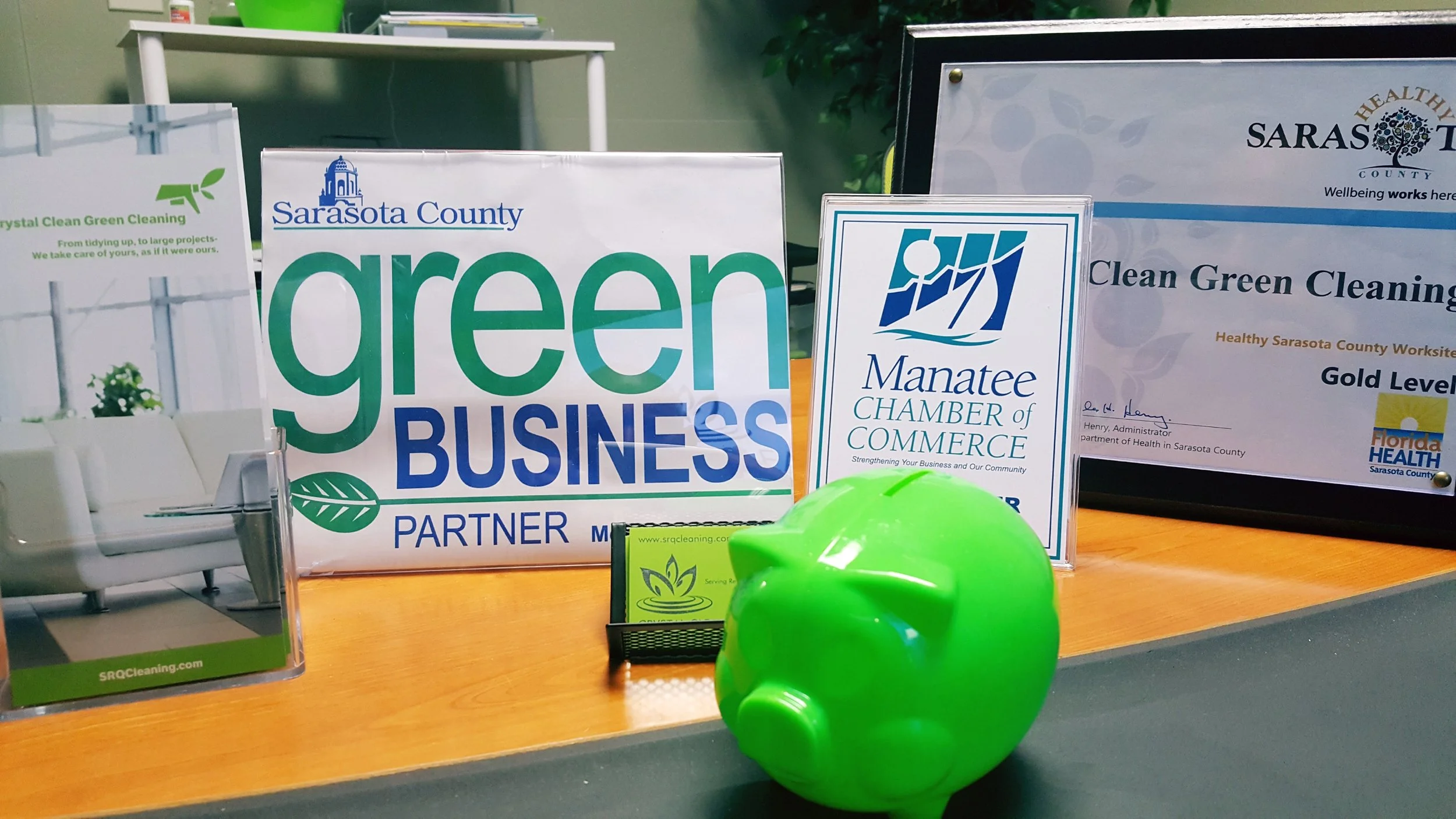 Crystal Clean Green Cleaning has earned the Gold Level Healthy Sarasota County Worksite designation!