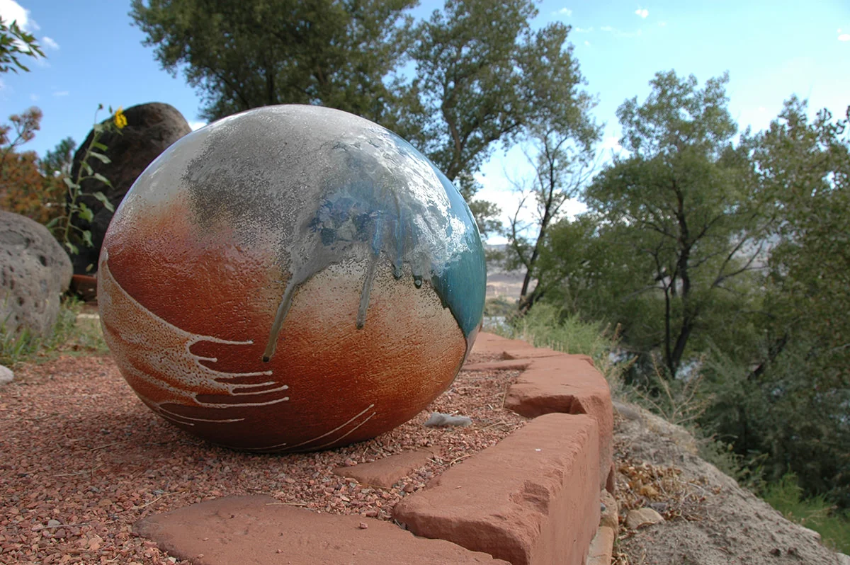 19" Garden Sphere