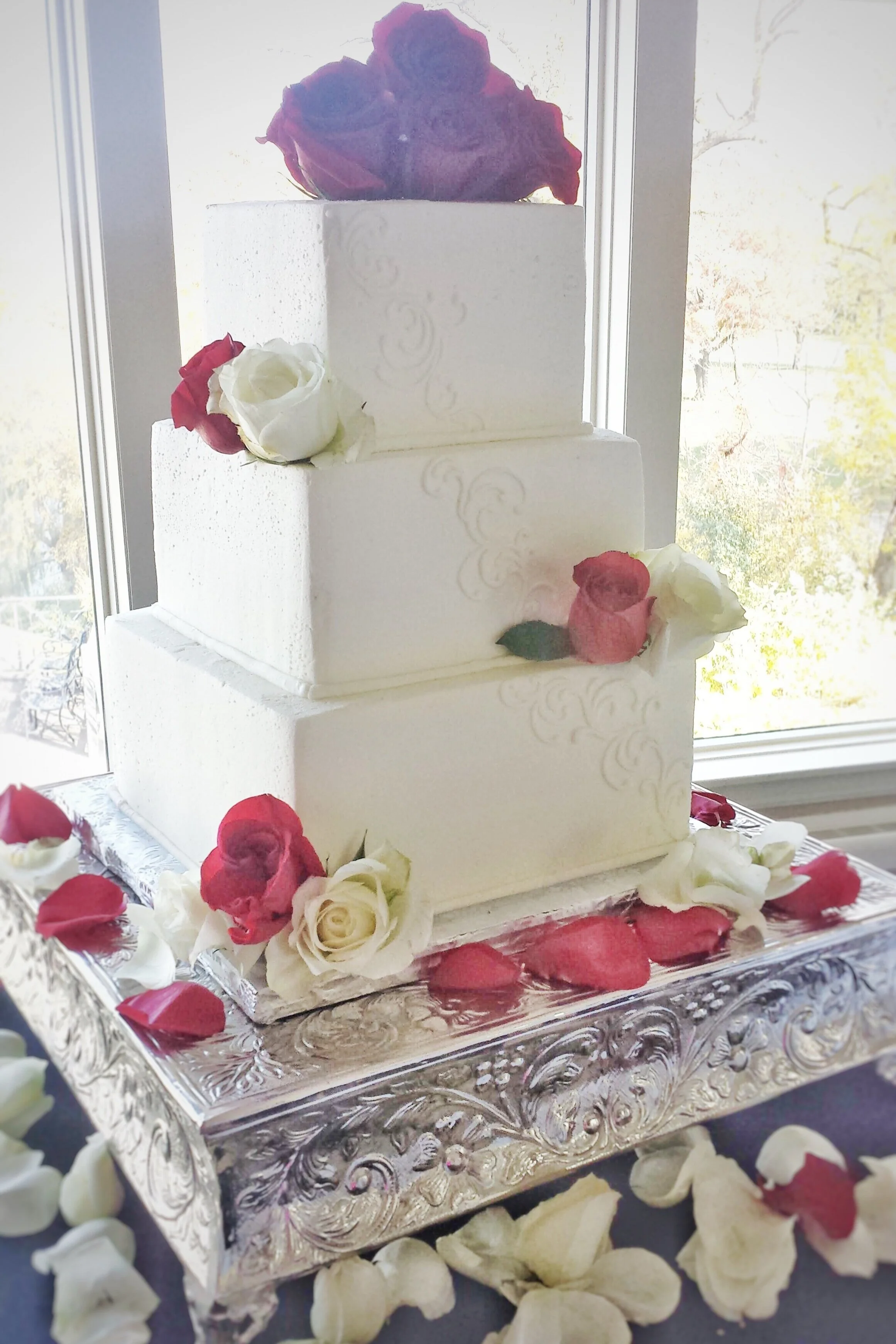 Wedding Cakes — Queen of Cakes