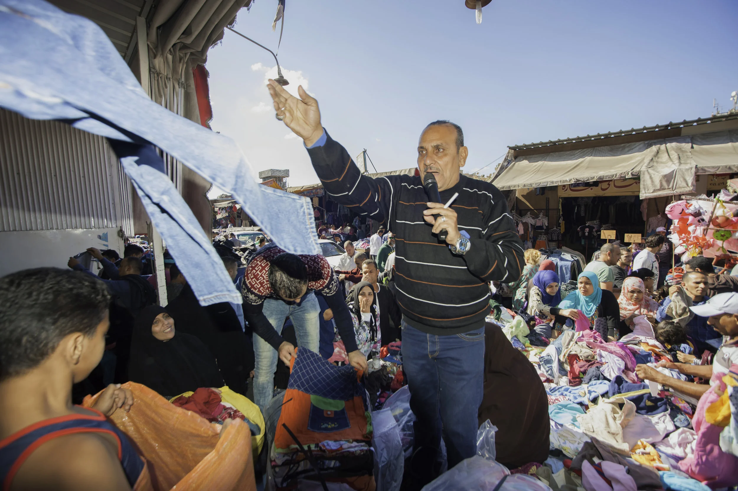 Egypterne skal nu til at betale revolutionens pris