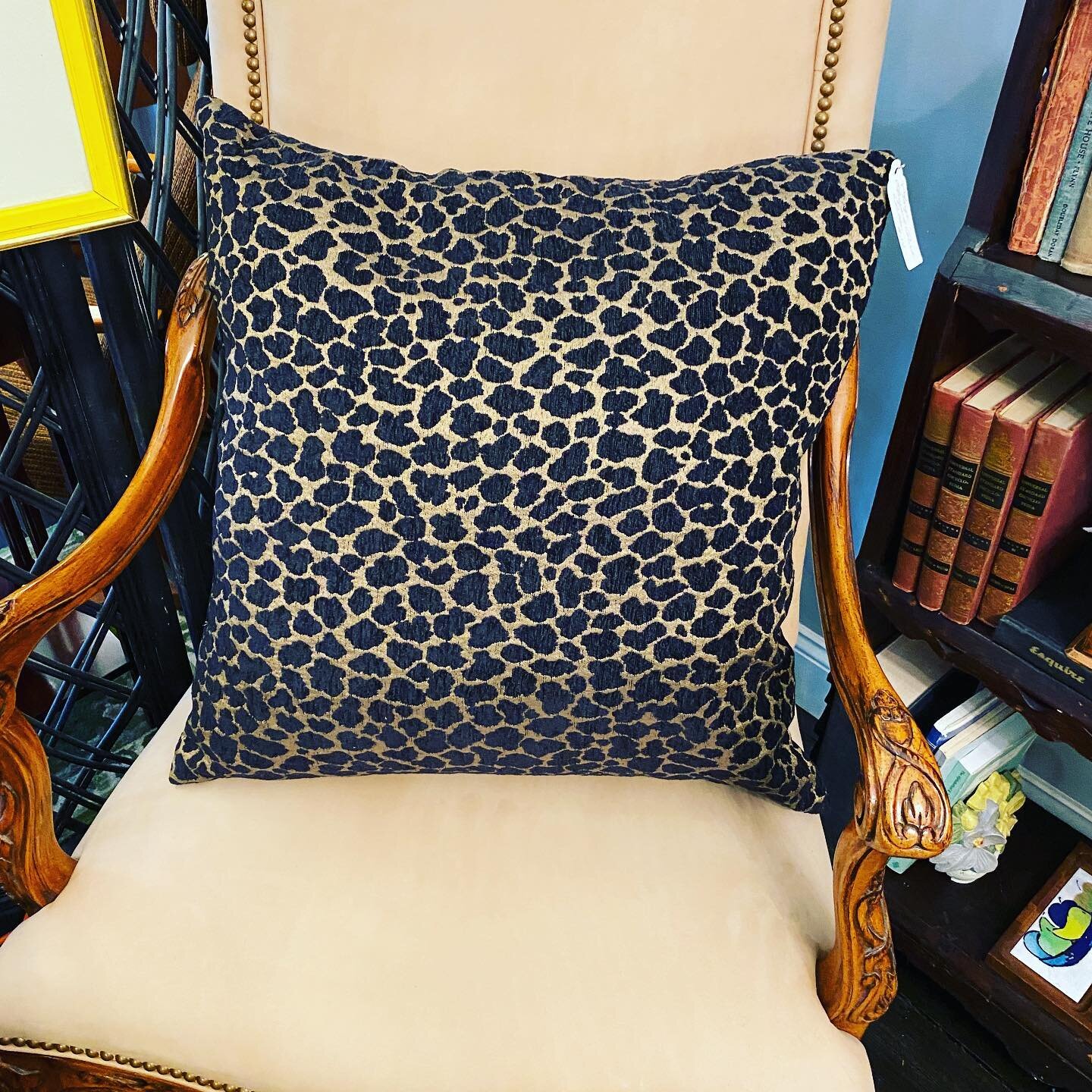 Mix in a New Pattern with Throw Pillows