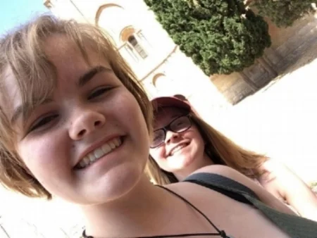 (picture credit- Ryleigh: exploring the plaza together)