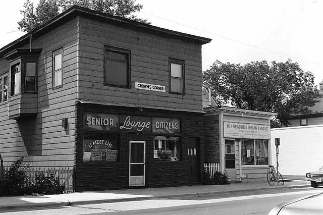 Here is the U-Meet-Us Senior Citizens Lounge and Minneapolis Urban League, 4th Ave and 38th St in 1975. (Photo: MN History Center)