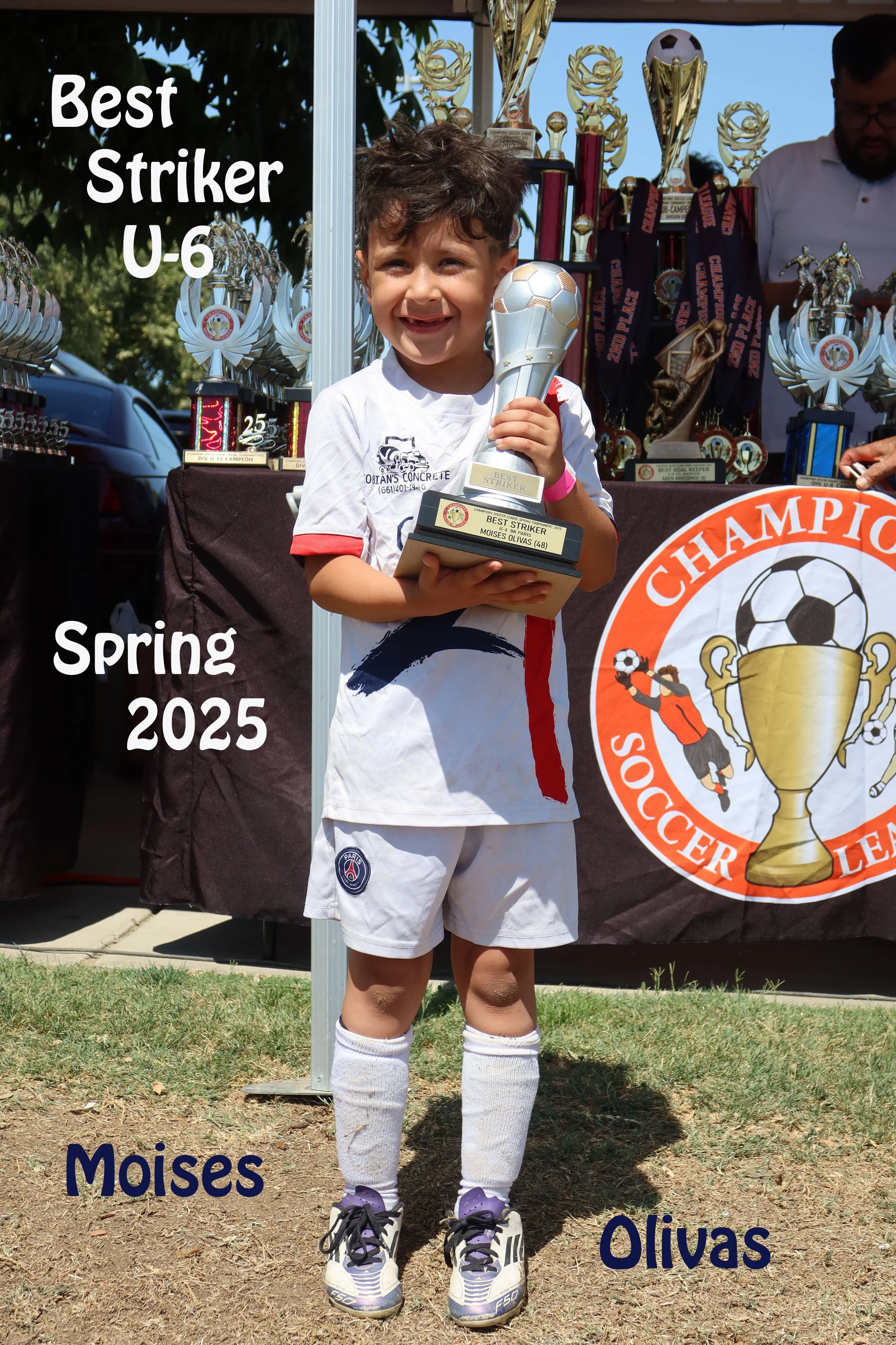 U6 Striker Moises Olivas.jpg