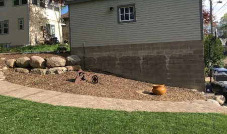 Garage bed by Midwest Gardening.jpg