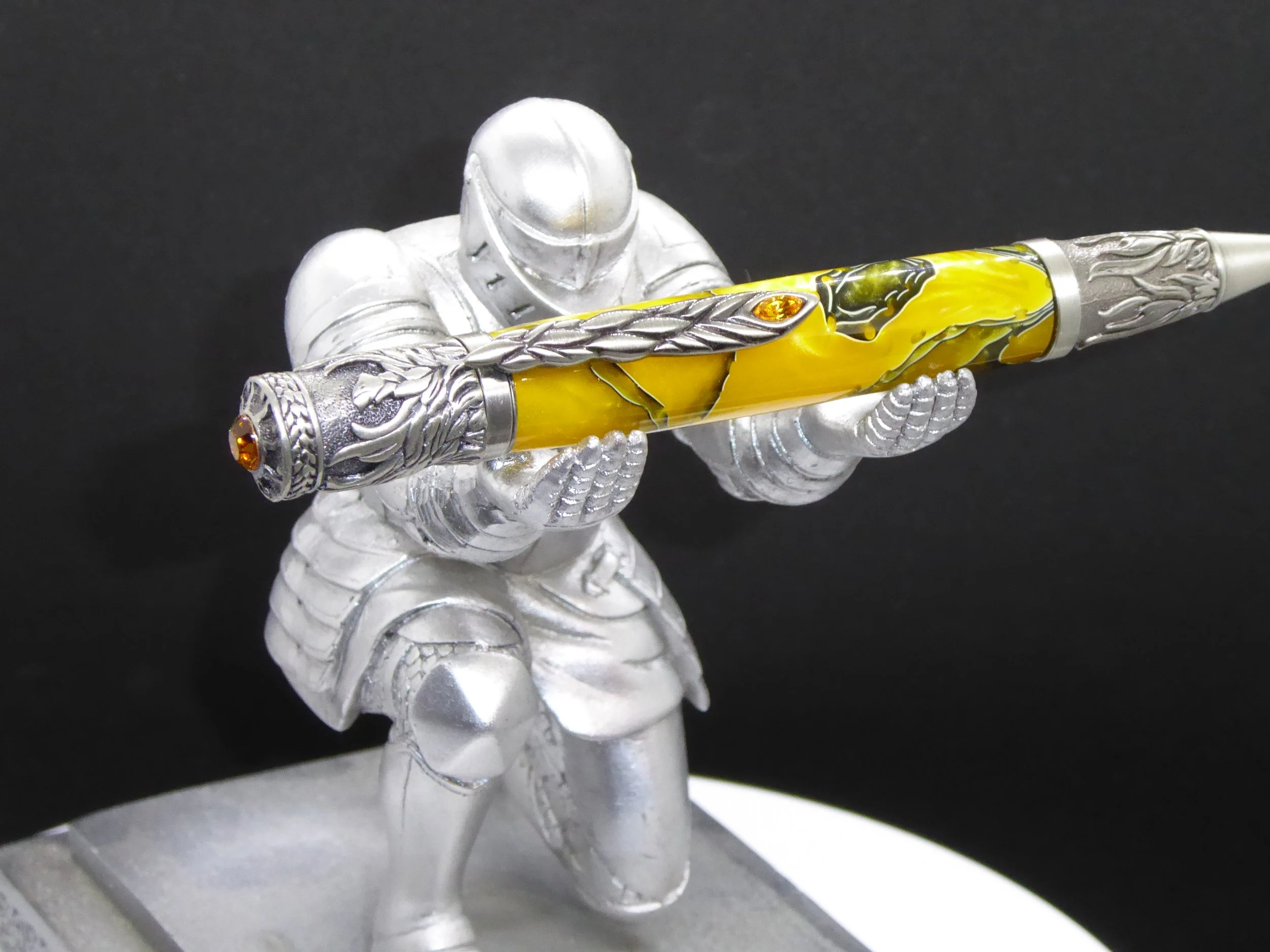 Phoenix style yellow pen 