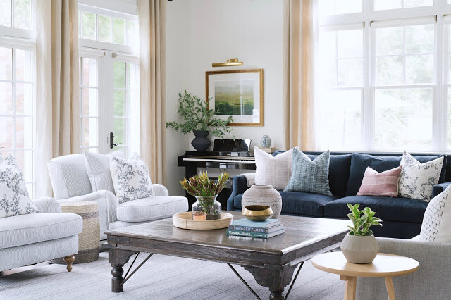 #CountryChic Family Room and Breakfast Room