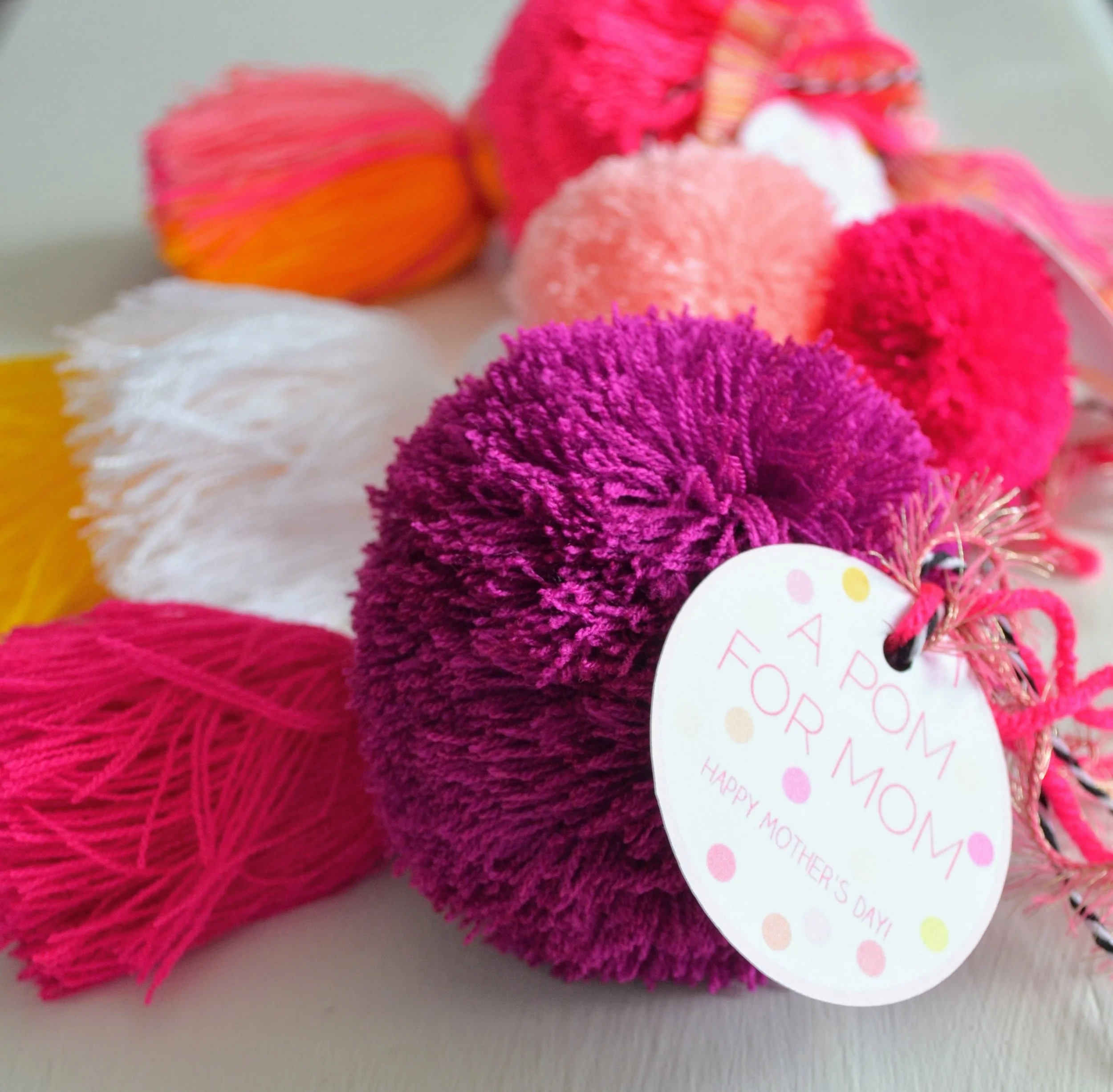 Giant OmegaCryl Purse Poms — Apricot Polkadot