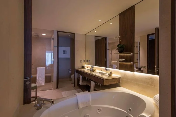 Room 2.jpg