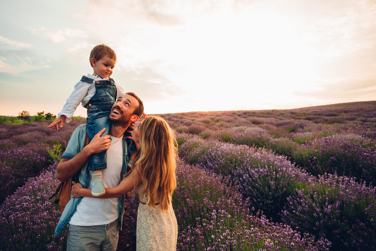 lavender field family.jpg