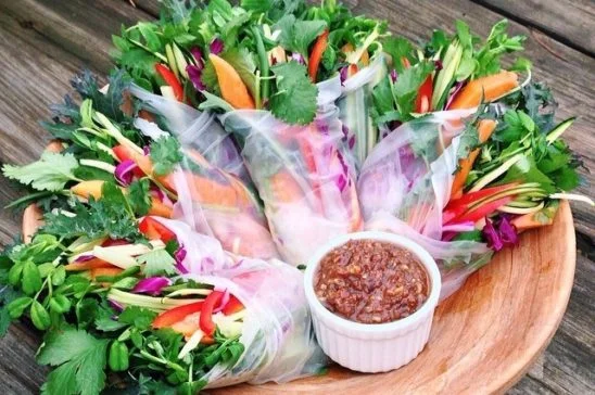 yoga-and-raw-food-retreats-byron-bay-nsw-au-e1482209052256.jpg