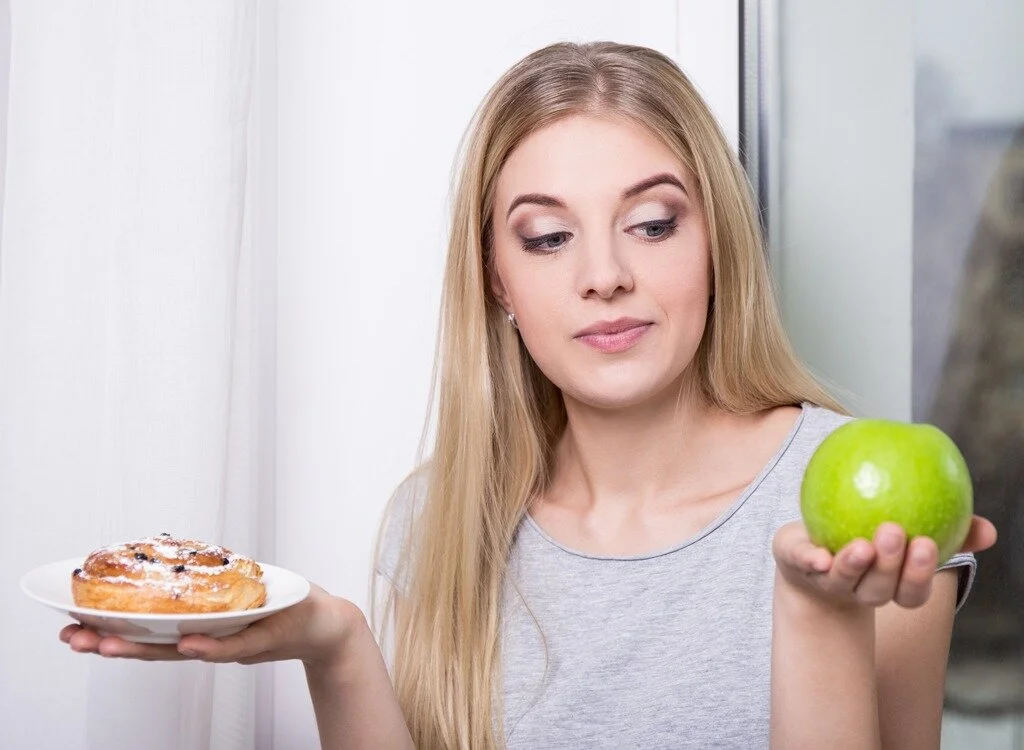 healthy-food-swap-choice-apple.jpg