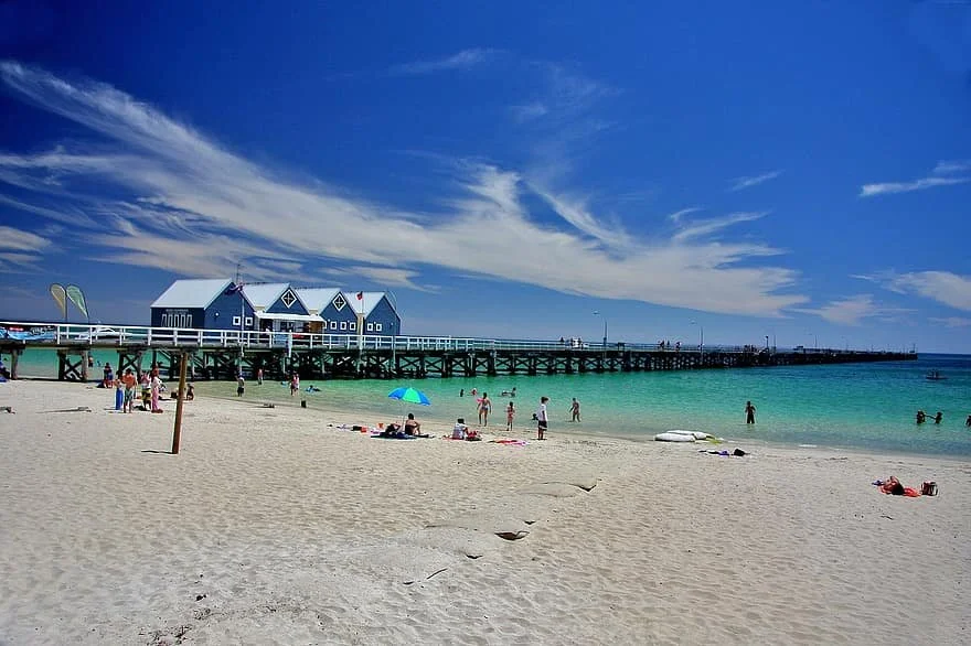 busselton-australia-indian-ocean-western-australia-beach-people-waves-ocean-water.jpg