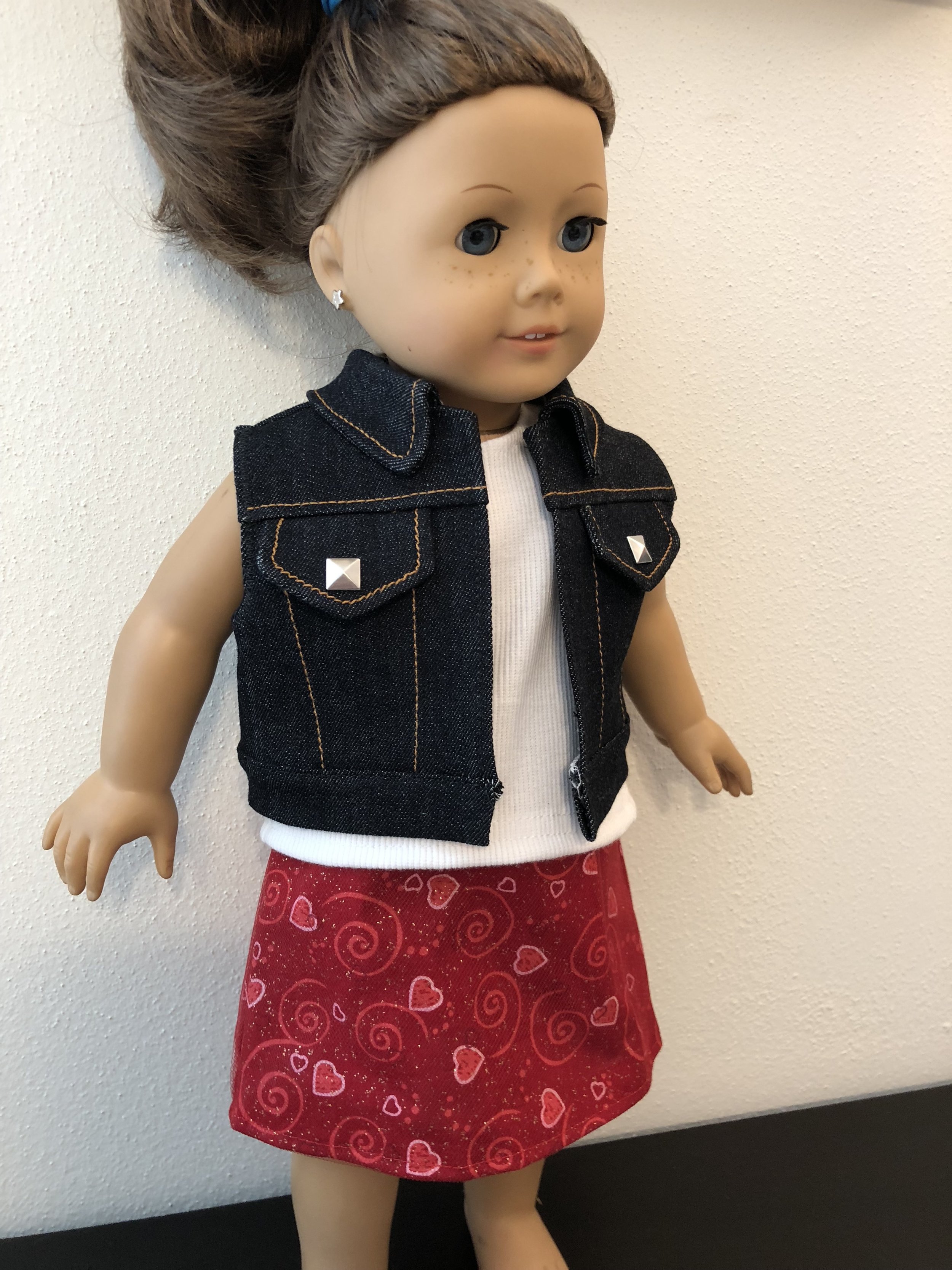  Denim vest with rib knit tank and skirt 