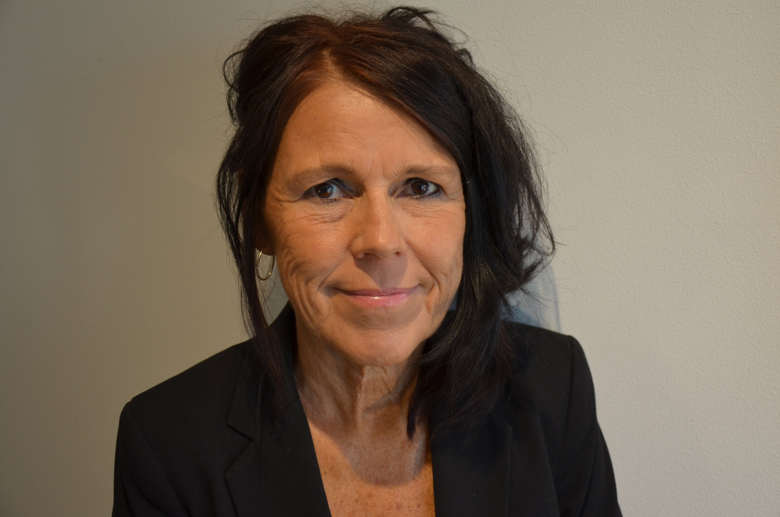 Ann-Charlotte is a licensed psychologist, licensed psychotherapist, supervisor and teacher in psychotherapy and lecturer at SU.