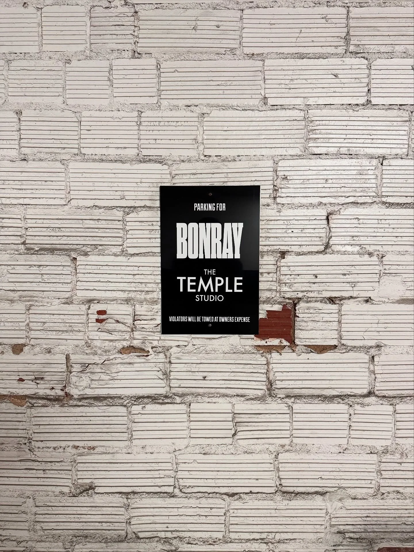Parking available
*
*
*
*
www.bonraybarbershop.com
*
*
*
*
*
*
*
#bonraybarbershop #barbershop #classichaircuts #americanmade #thebarberpost #barbershopconnect #traditionalbarbers #traditionalbarbershop #classicbarber #pomade #barbersinctv #nastybarb