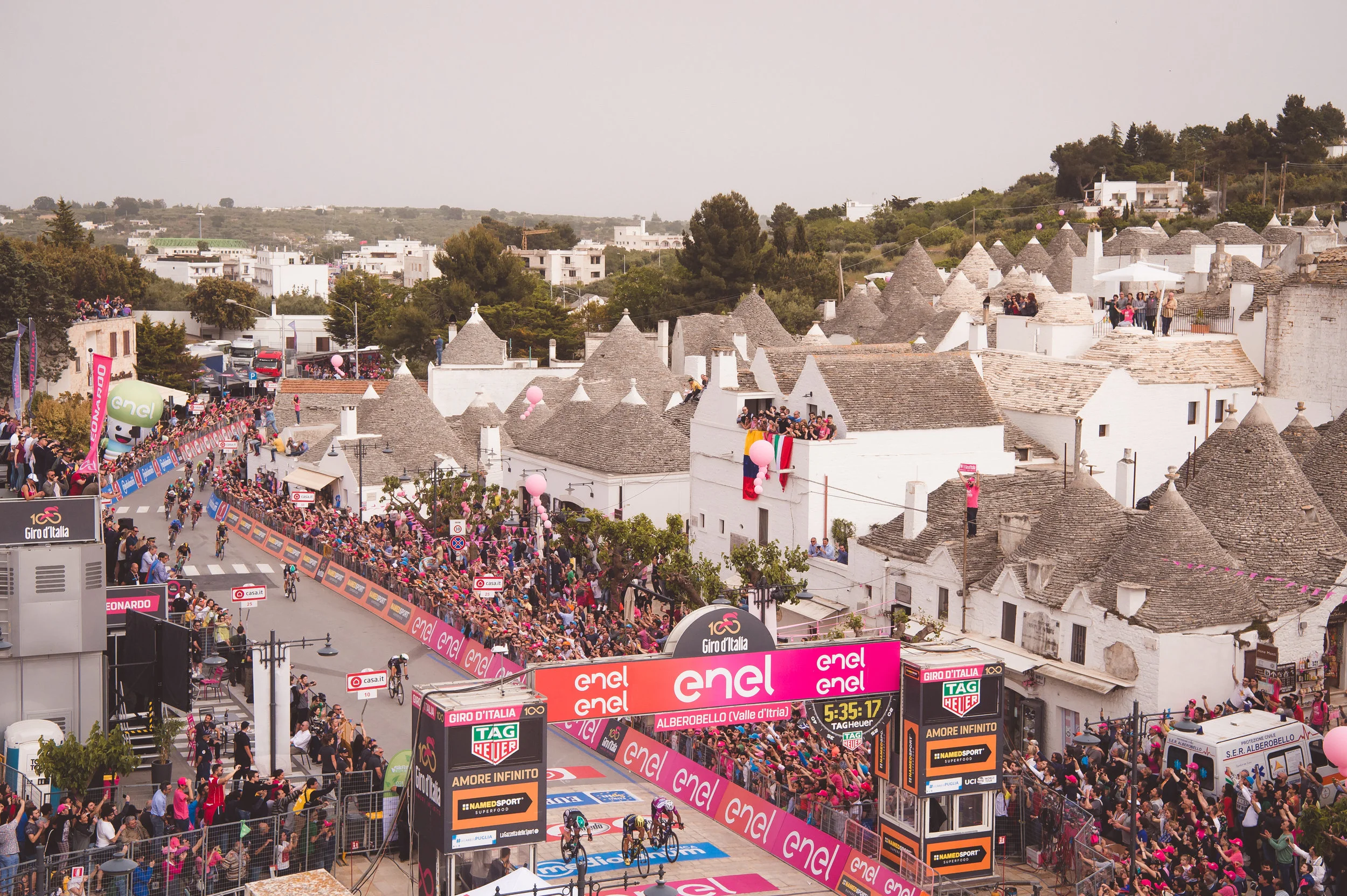 Sprint finish in Alberobello