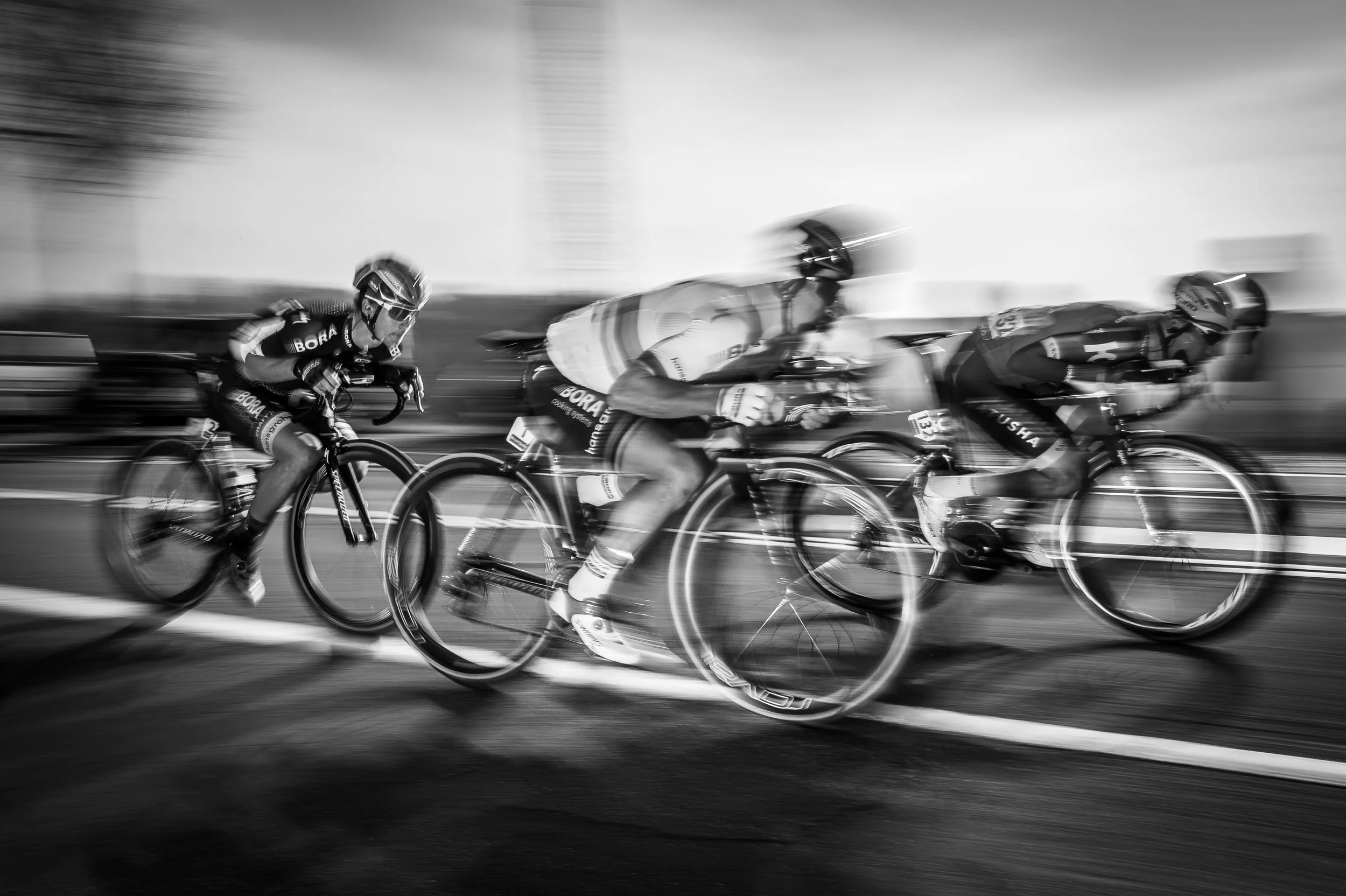 Peter Sagan - Descending