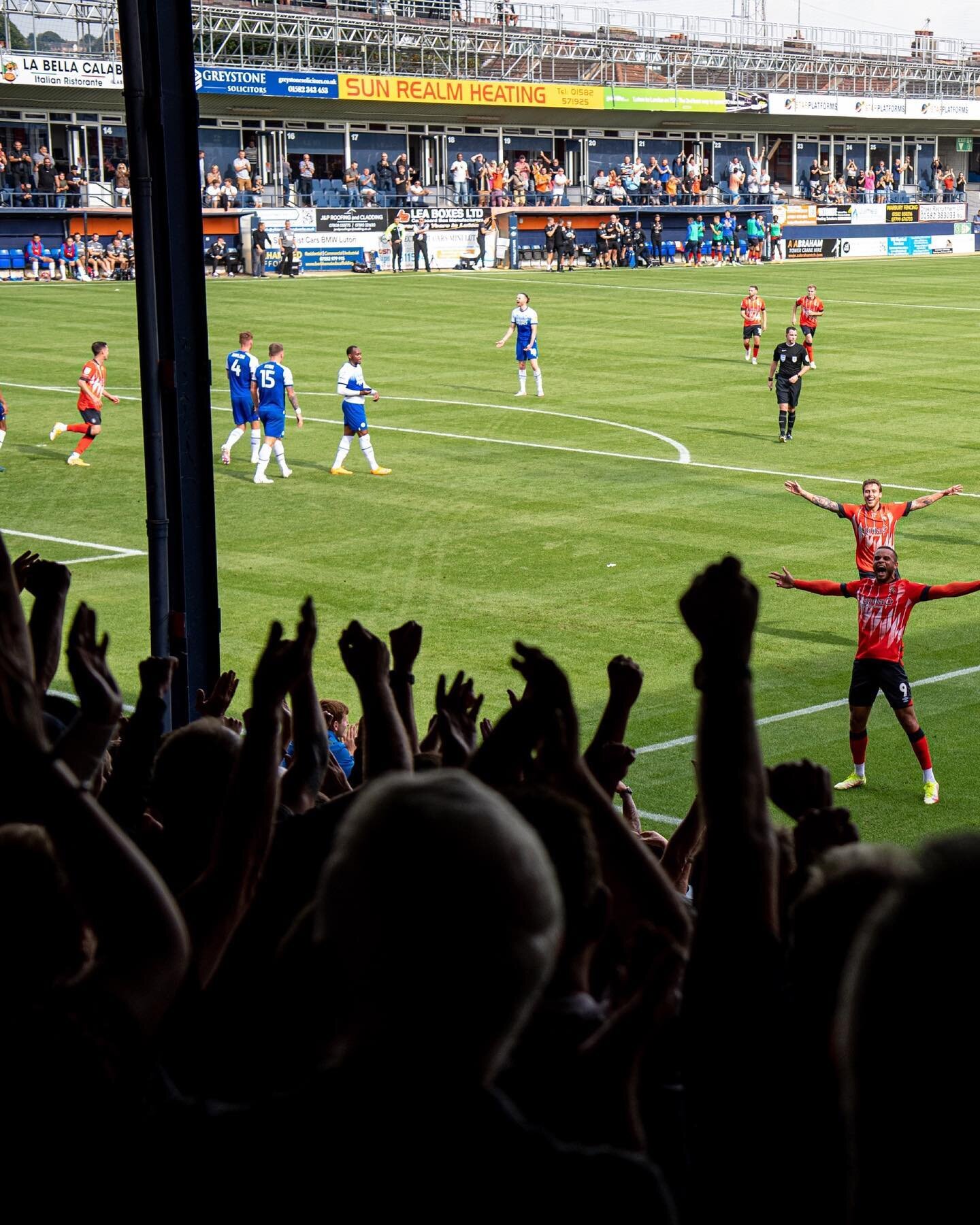 Always enjoy a trip to Kenilworth Road. Friendly welcome and some amazing vistas in and around the stadium. Look out for the full match of the month article in September&rsquo;s edition of @wsc_magazine 👀 
&bull;
&bull;
&bull;
&bull;
#football #socc