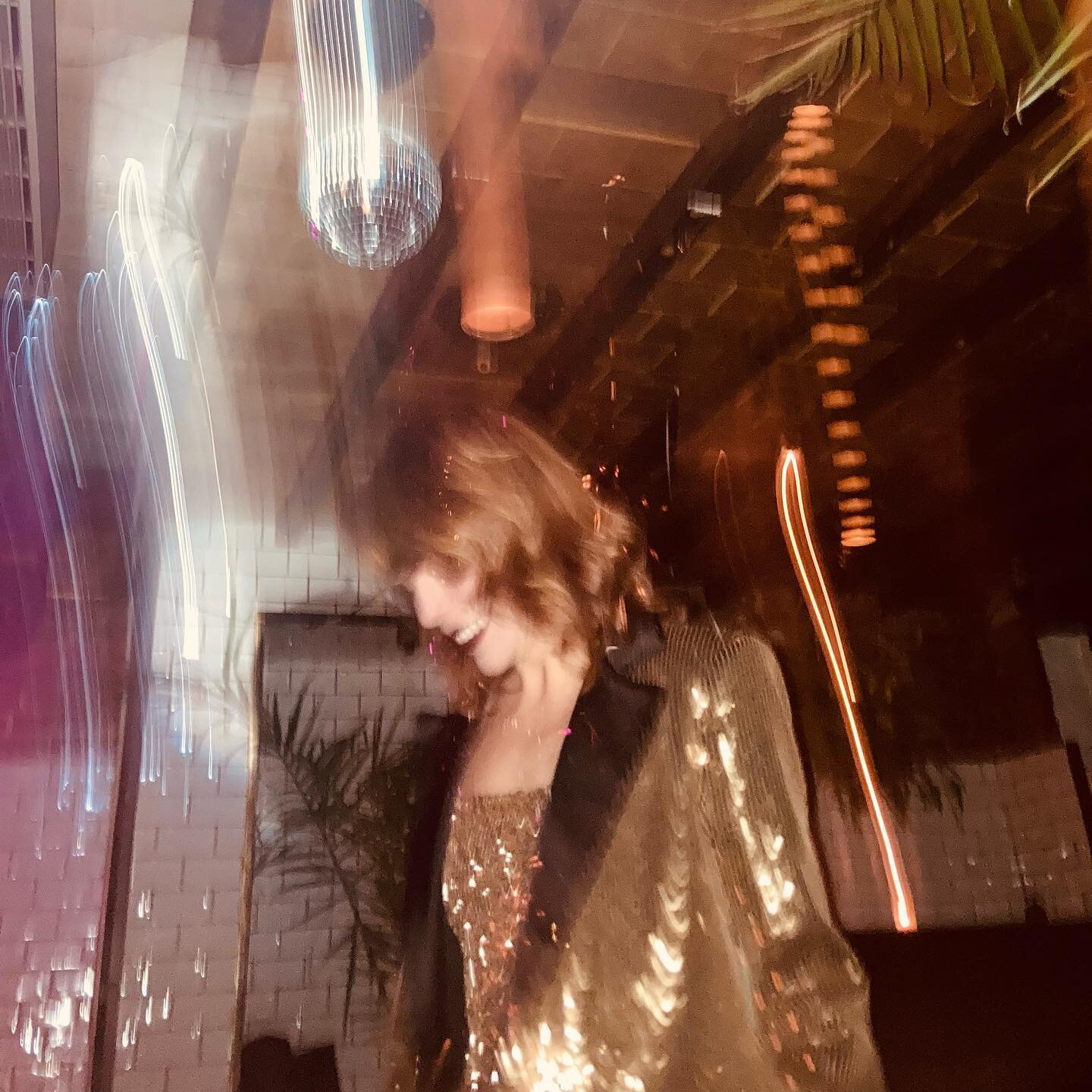 🖤✨🥂