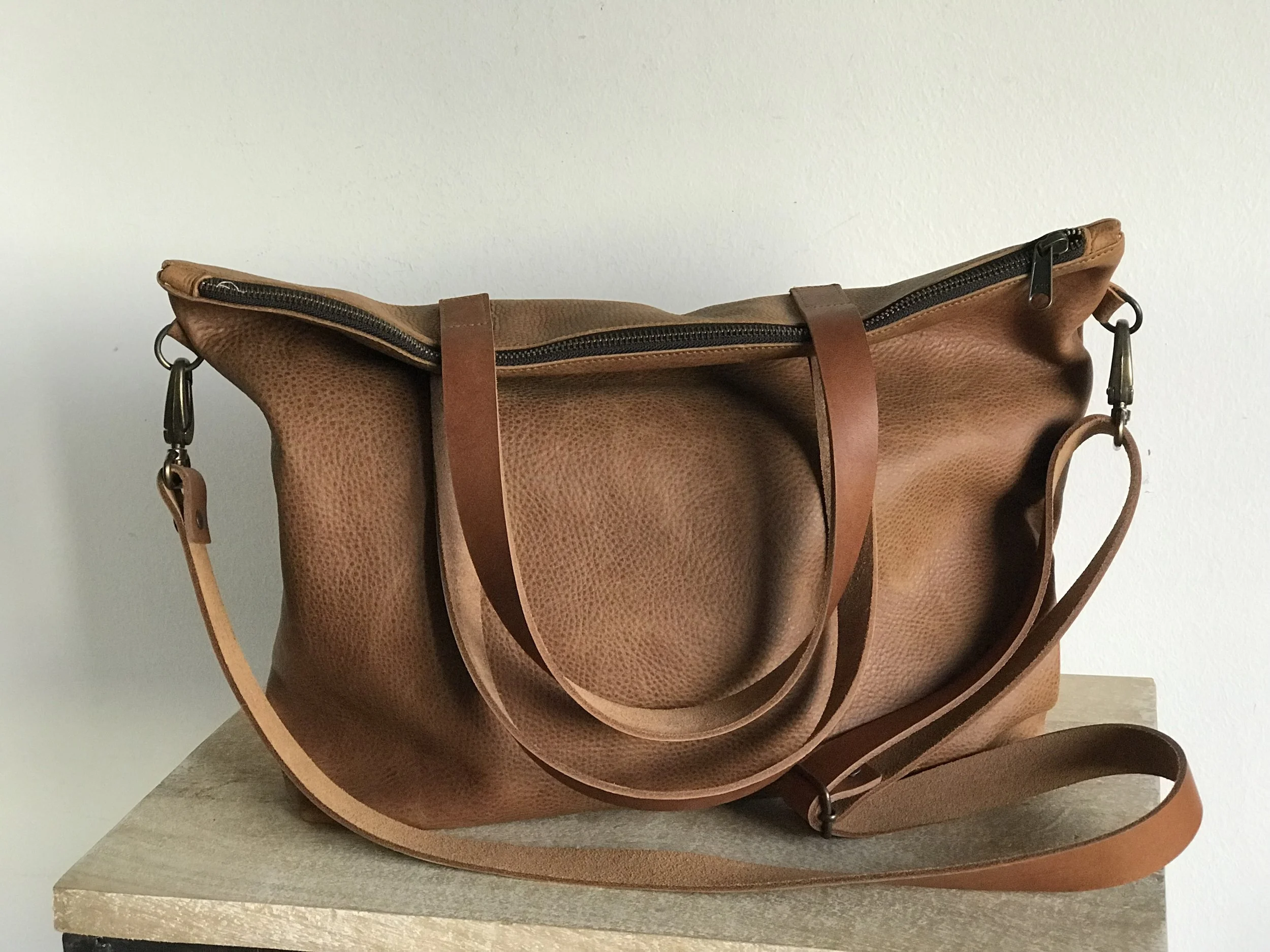 lightweight leather bag