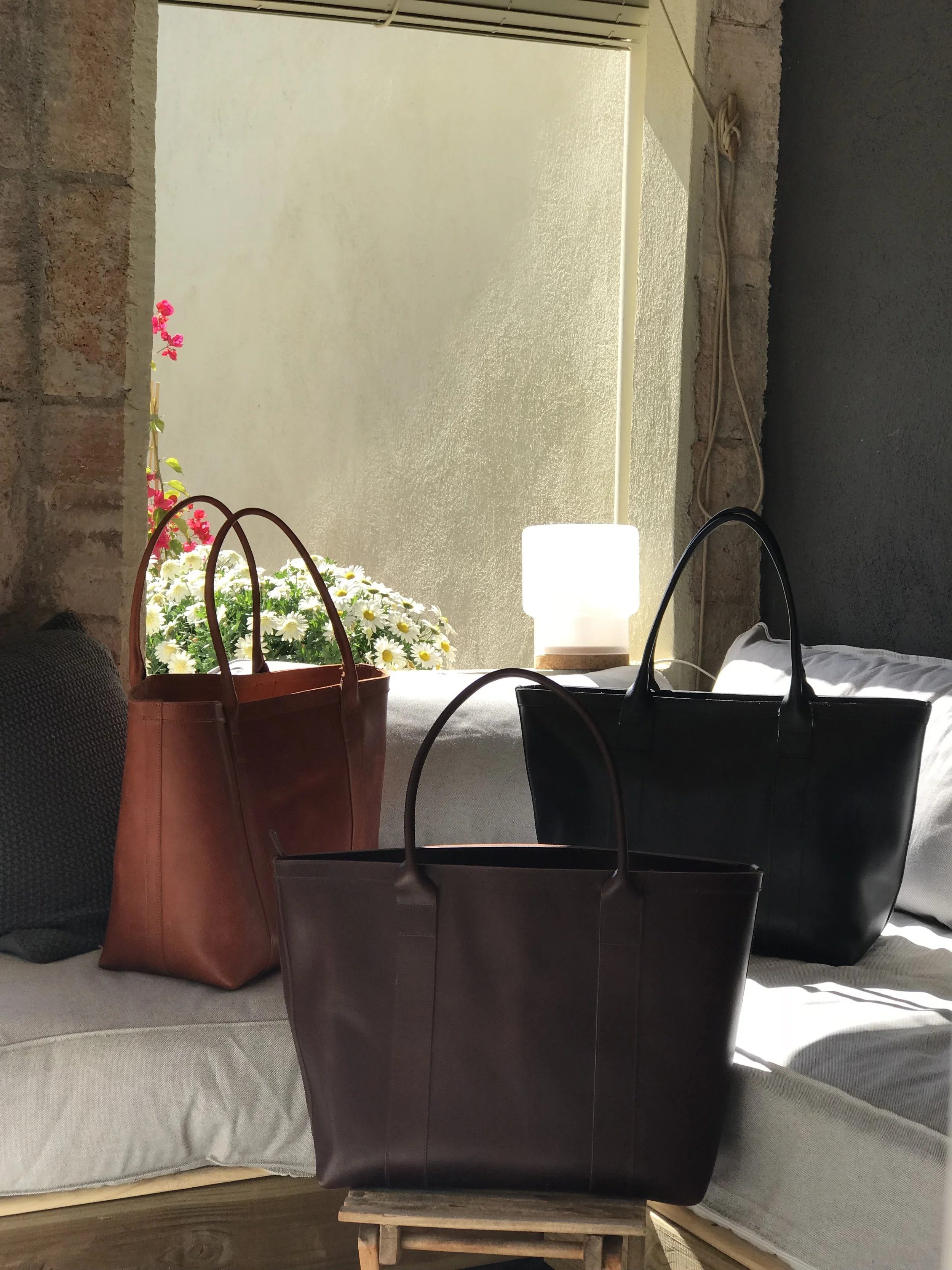 Large black leather tote with zipper Clearance