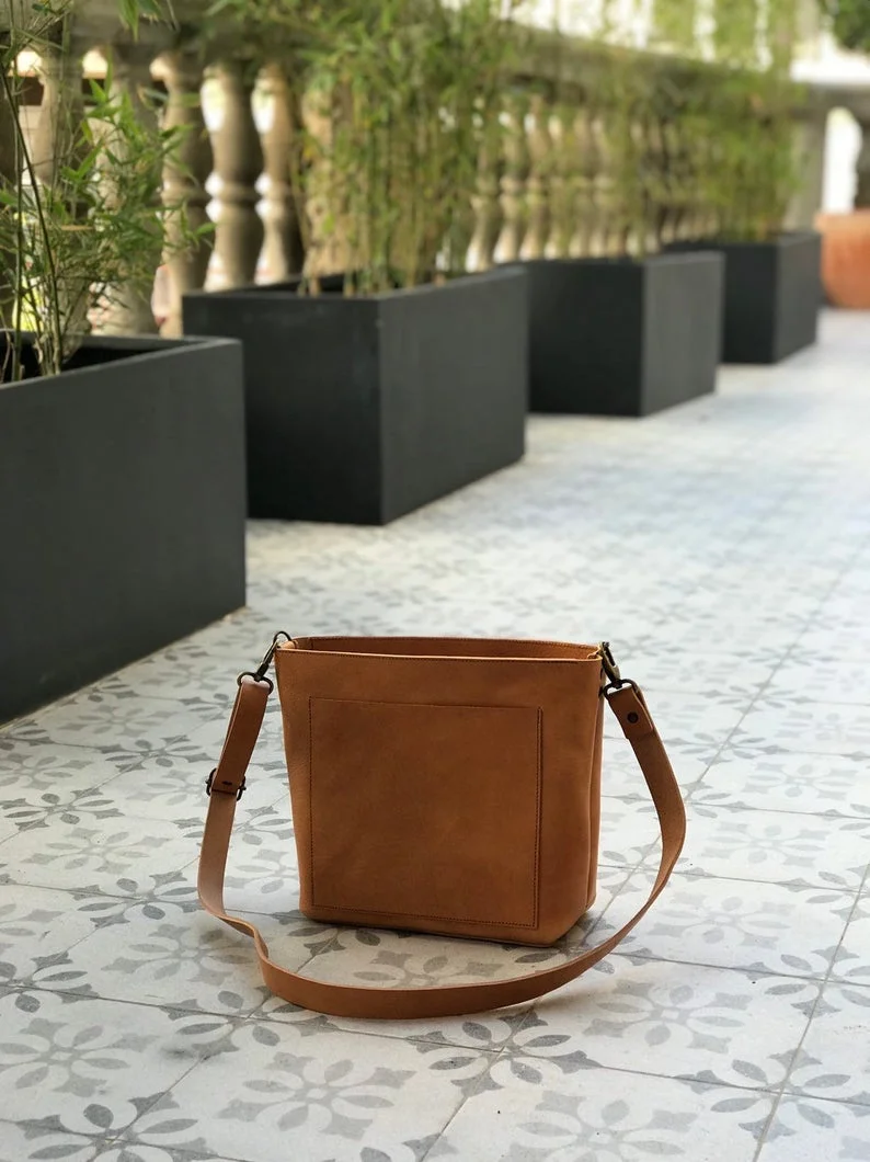 crossbody camel