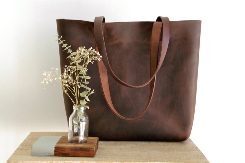 Cabàs Illa Roja. Large Brown Leather tote bag WITH ZIPPER, straps sewn ...