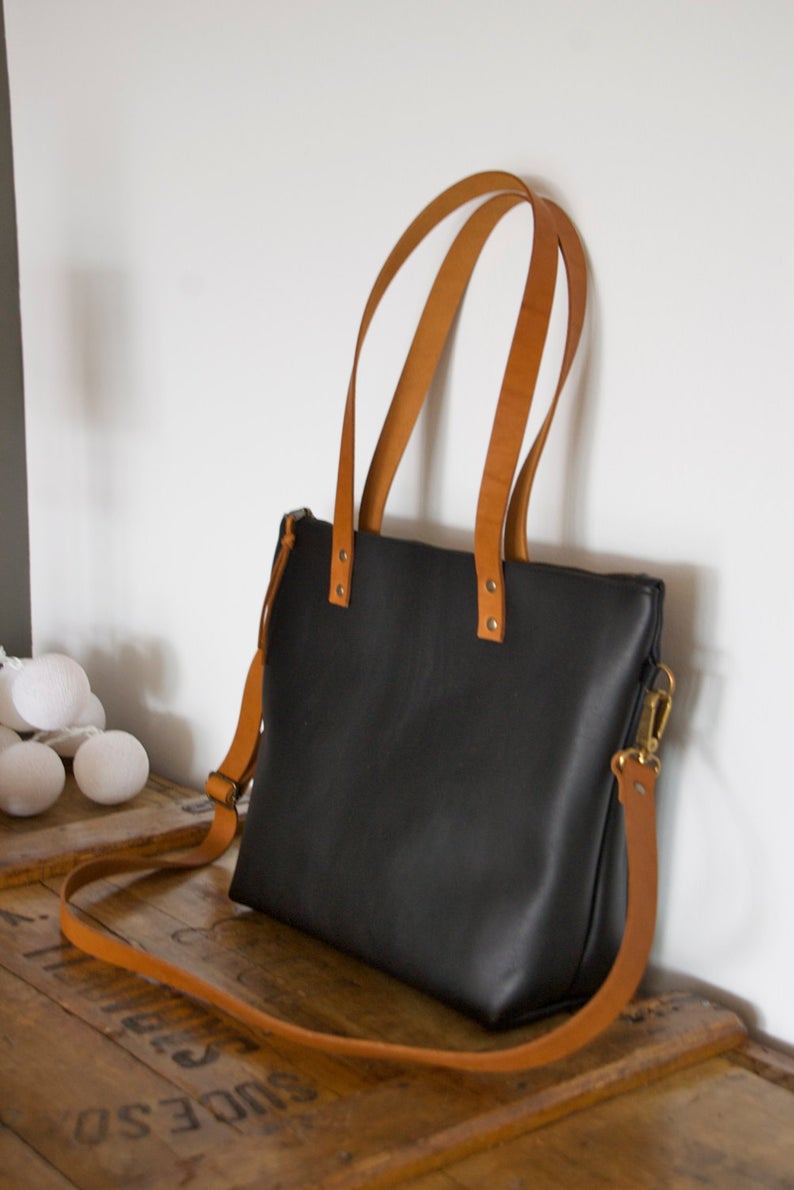 Oversized Black Leather bag with zip and inside lining with 4 pockets —  Vermut Atelier
