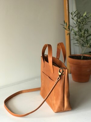 Camel Leather Bag with outside pocket. Cap Sa Sal Collection. — Vermut  Atelier