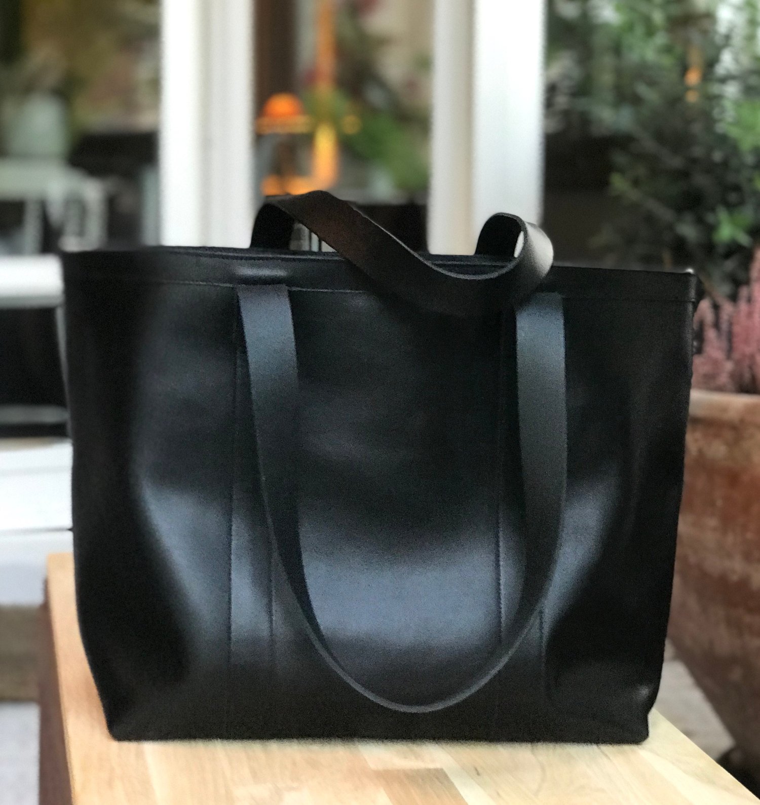 Black Natural Leather tote bag with Zipper. Architect bag in Black leather.  — Vermut Atelier