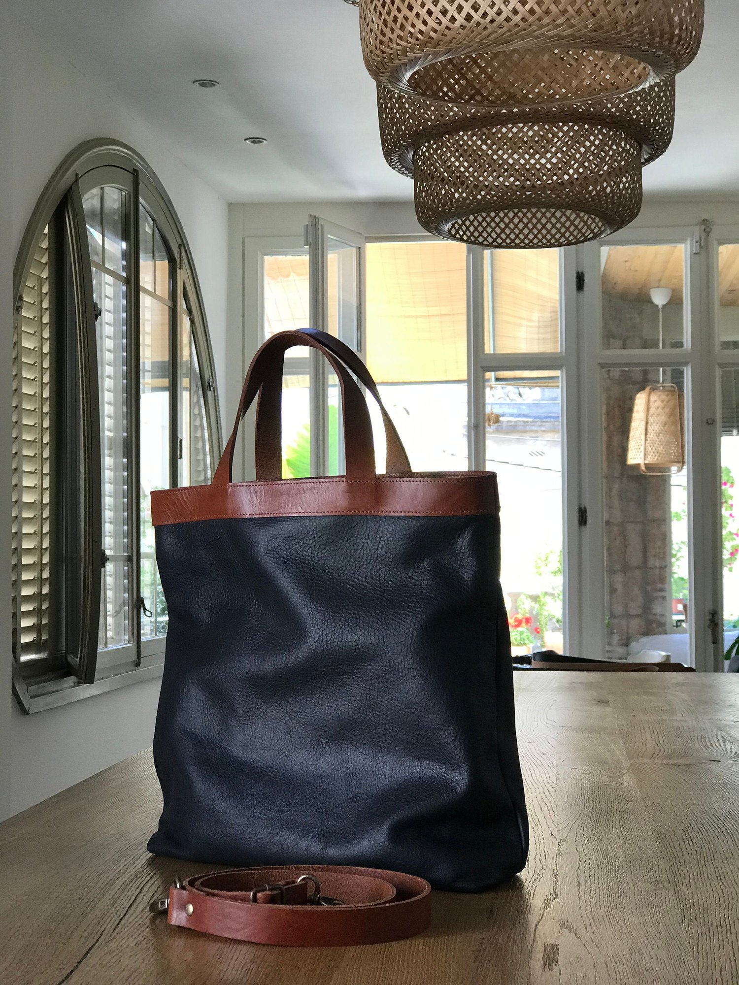 Leather bag with zip and inside lining. Dark brown super soft full grain  leather. Handmade. — Vermut Atelier