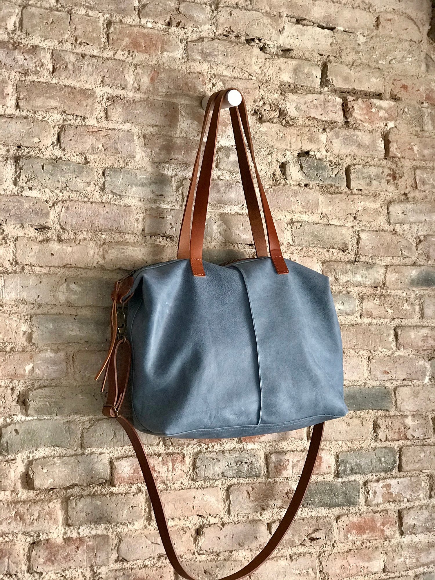 Blue Leather bag with zip, crossbody strap and inside lining. New collection:  Bramant Bag. Soft leather purse/crossbody bag/messenger — Vermut Atelier